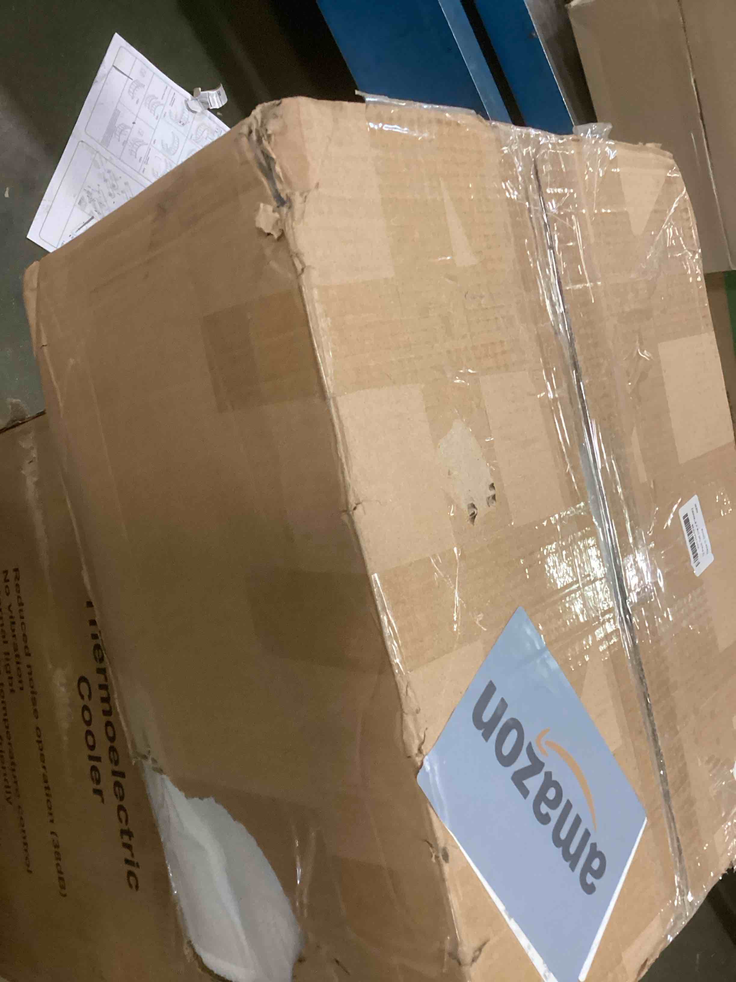 https://s3.amazonaws.com/lotting-images-prod/bidfta/RED6559273_1717422765624.jpeg