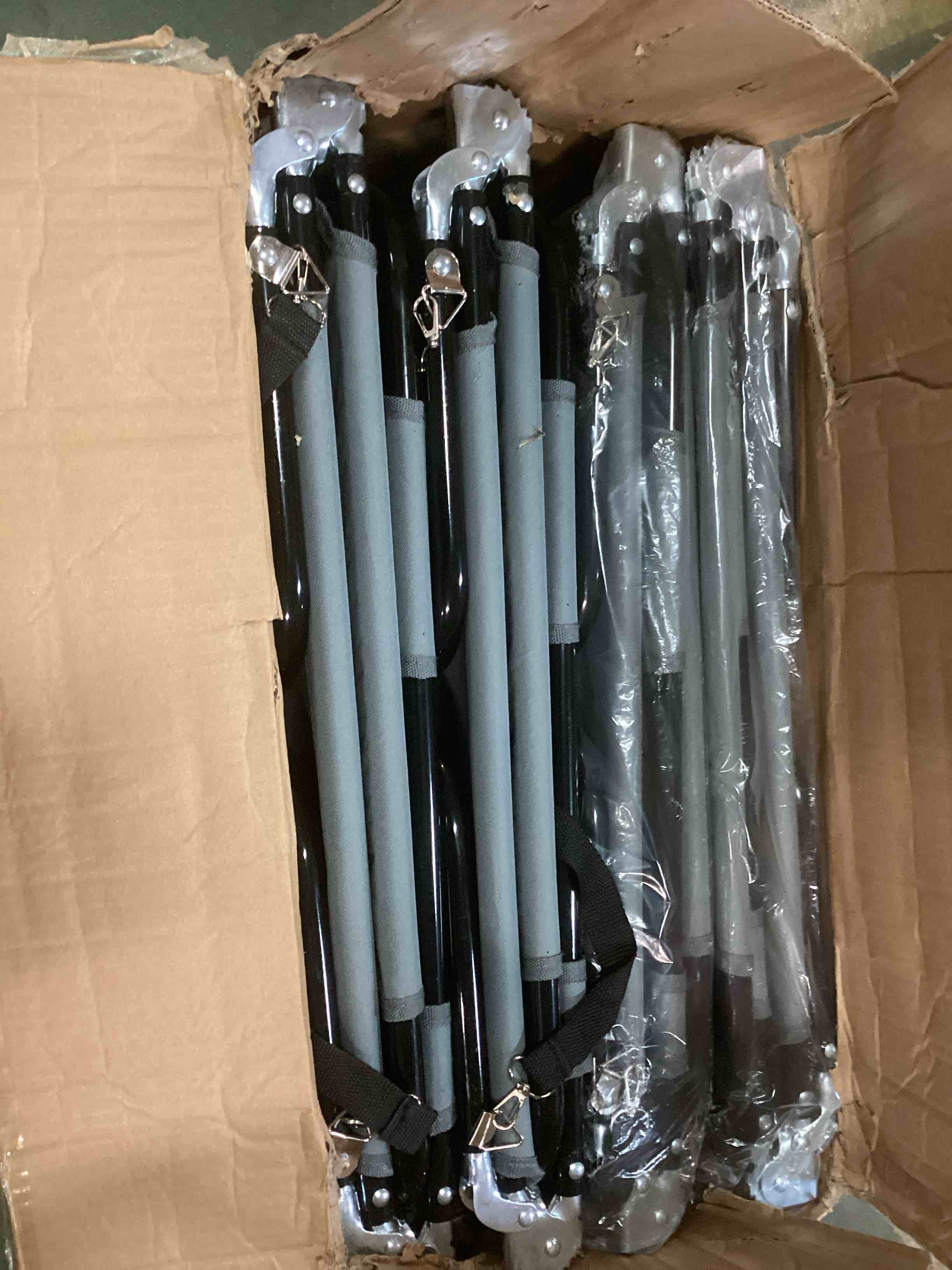 https://s3.amazonaws.com/lotting-images-prod/bidfta/RED6559678_1717758355577.jpeg