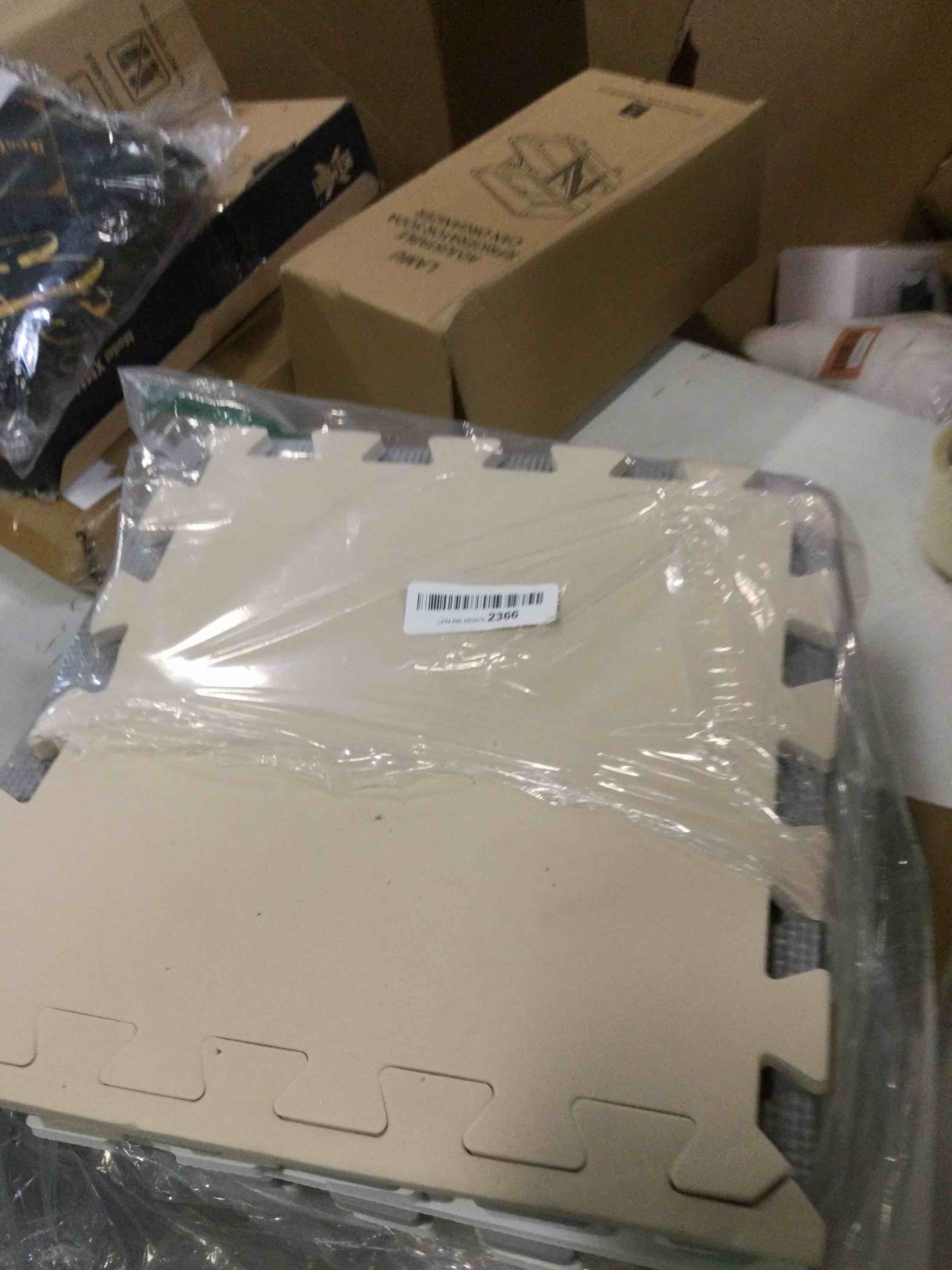 https://s3.amazonaws.com/lotting-images-prod/bidfta/RED6560044_1715877514227.jpeg