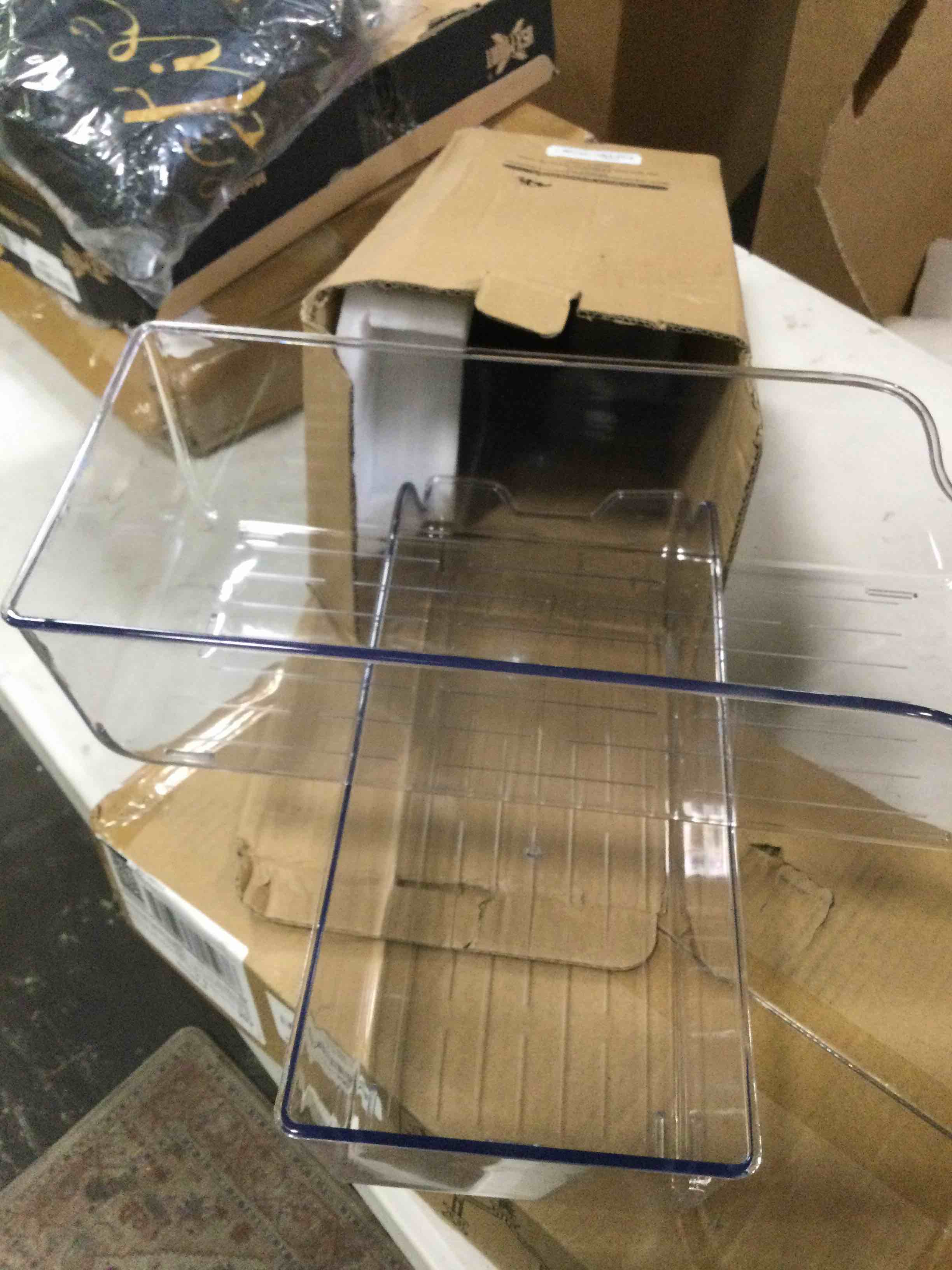 https://s3.amazonaws.com/lotting-images-prod/bidfta/RED6560046_1715877660005.jpeg