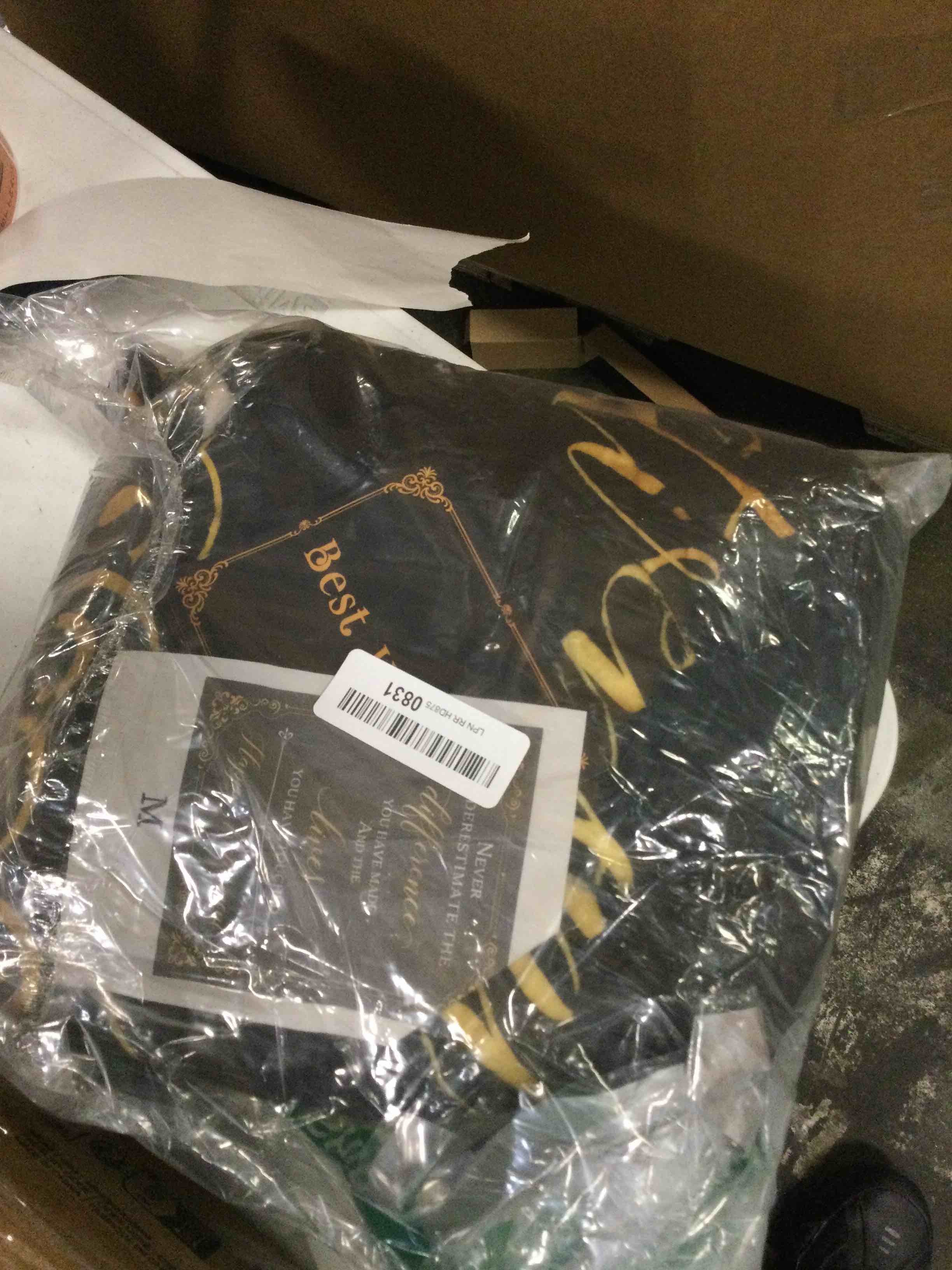 https://s3.amazonaws.com/lotting-images-prod/bidfta/RED6560047_1715877751207.jpeg