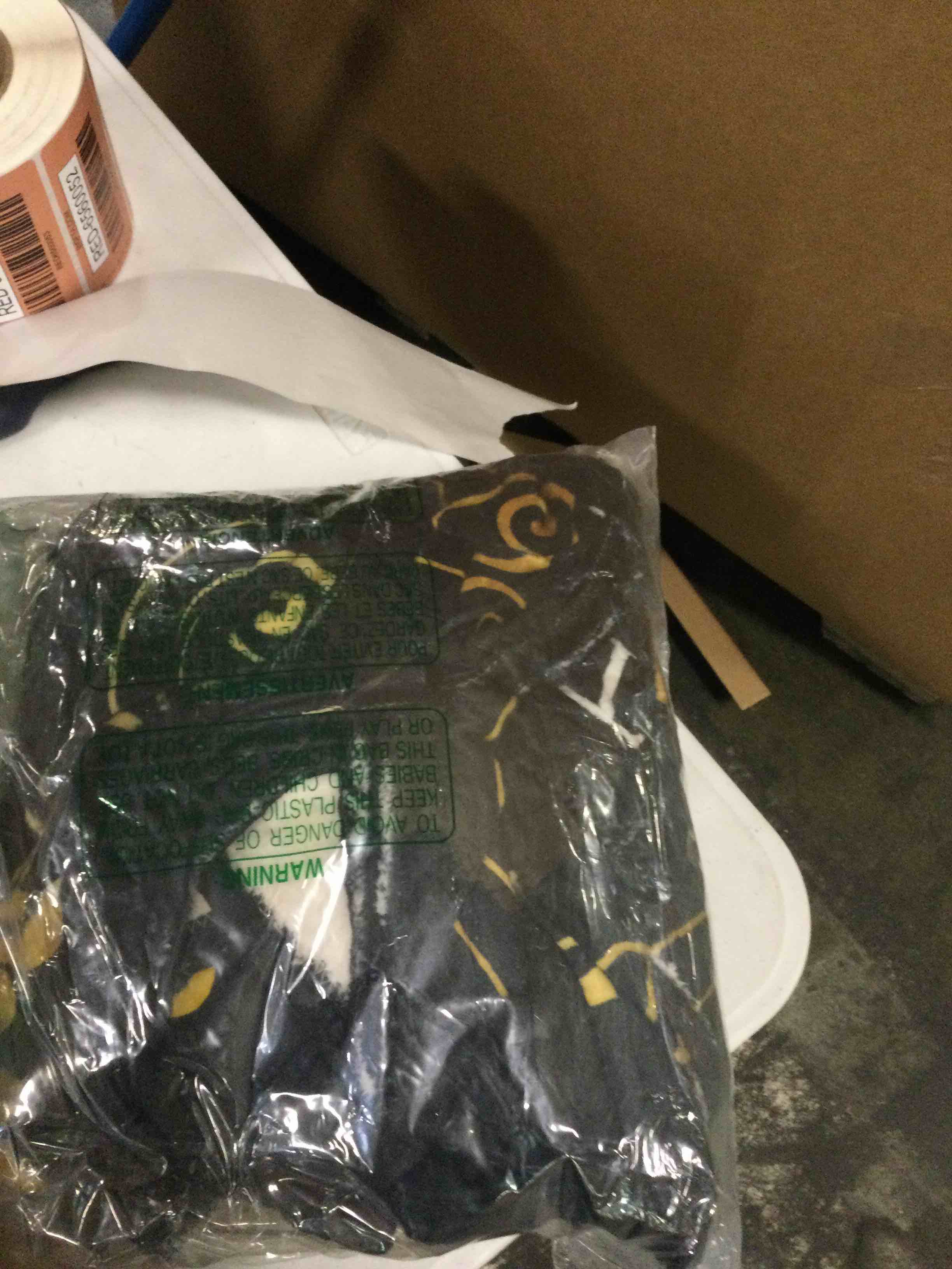 https://s3.amazonaws.com/lotting-images-prod/bidfta/RED6560047_1715877756998.jpeg