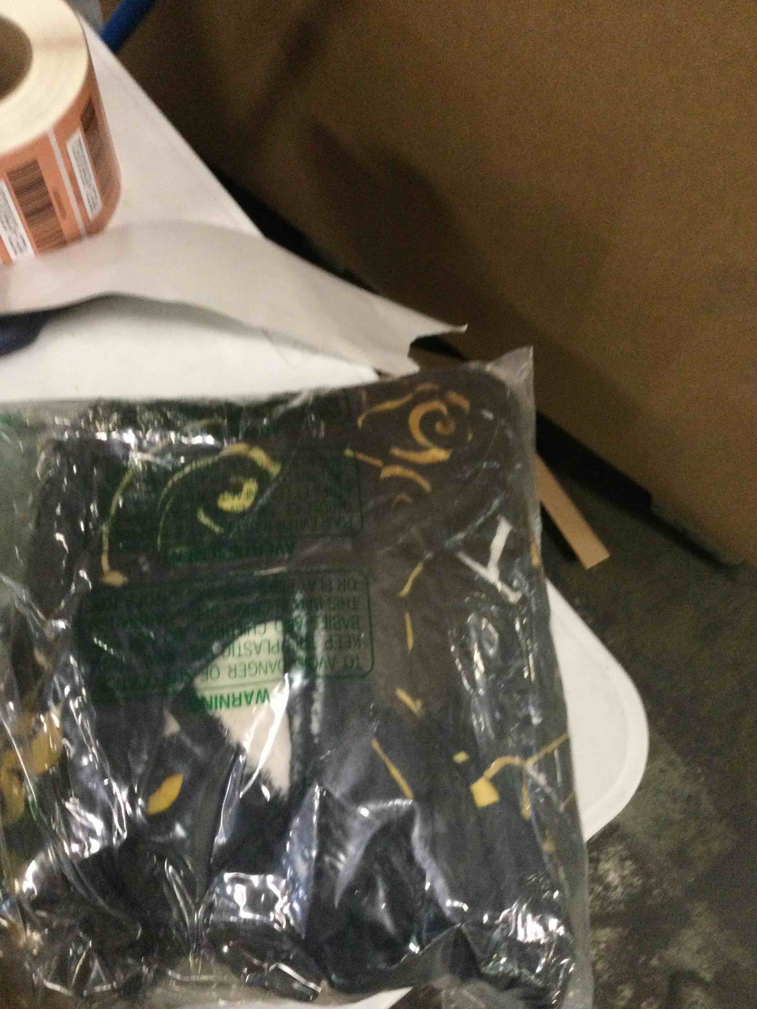 https://s3.amazonaws.com/lotting-images-prod/bidfta/RED6560047_1715877758097.jpeg