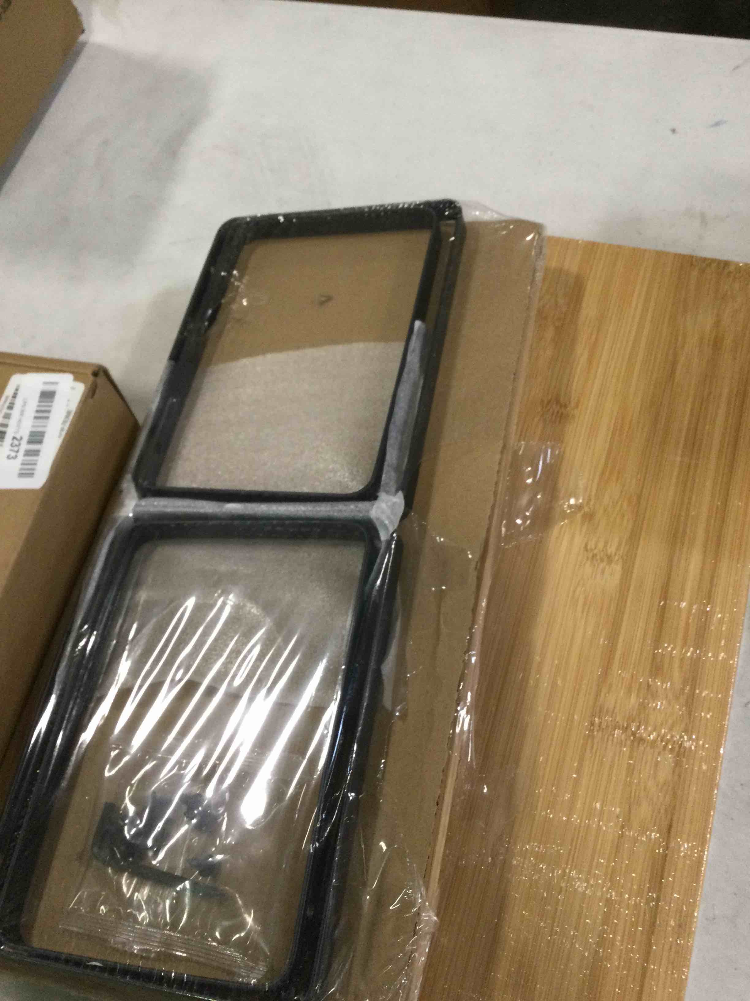 https://s3.amazonaws.com/lotting-images-prod/bidfta/RED6560052_1715878496614.jpeg