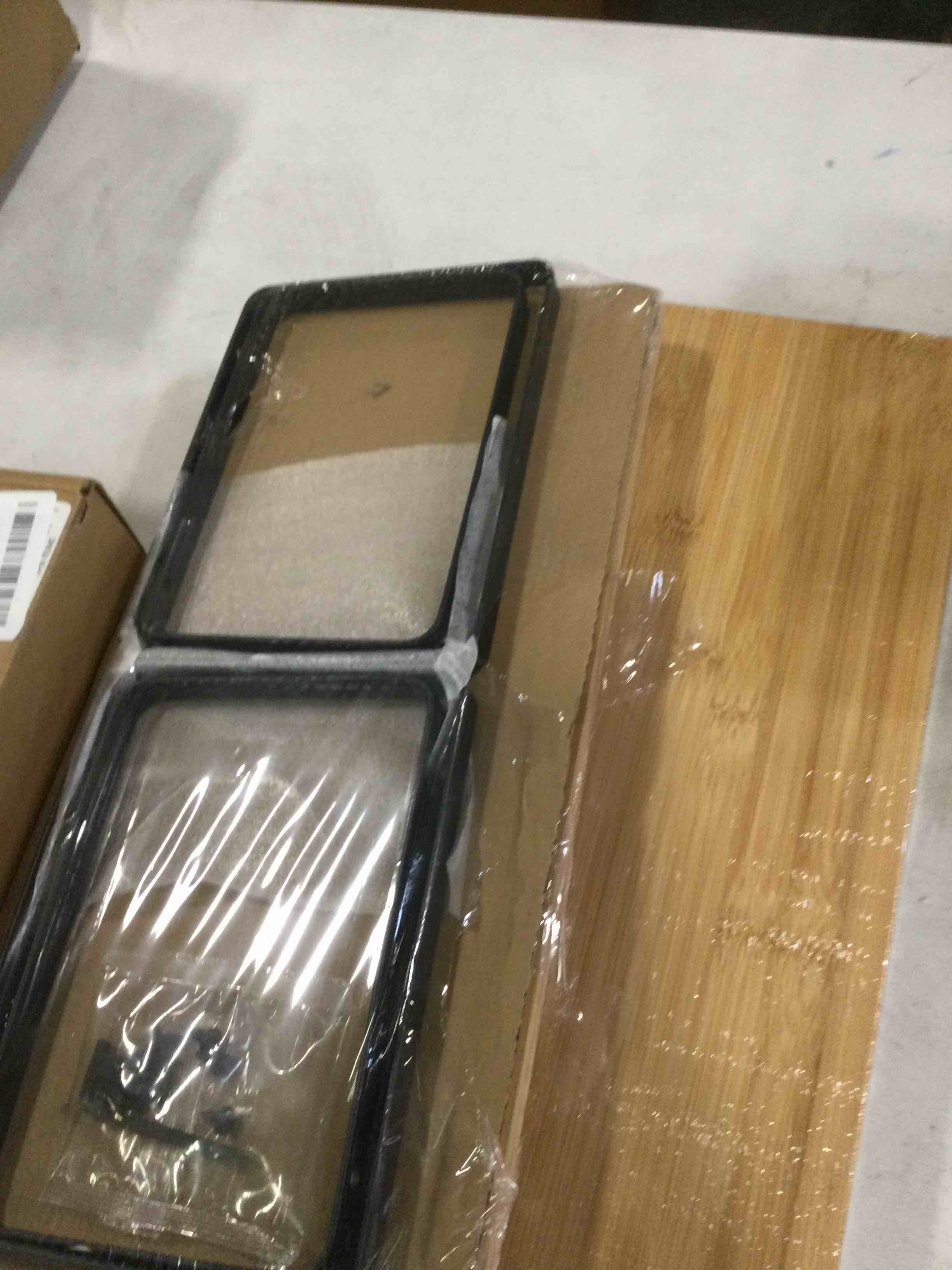 https://s3.amazonaws.com/lotting-images-prod/bidfta/RED6560052_1715878497837.jpeg