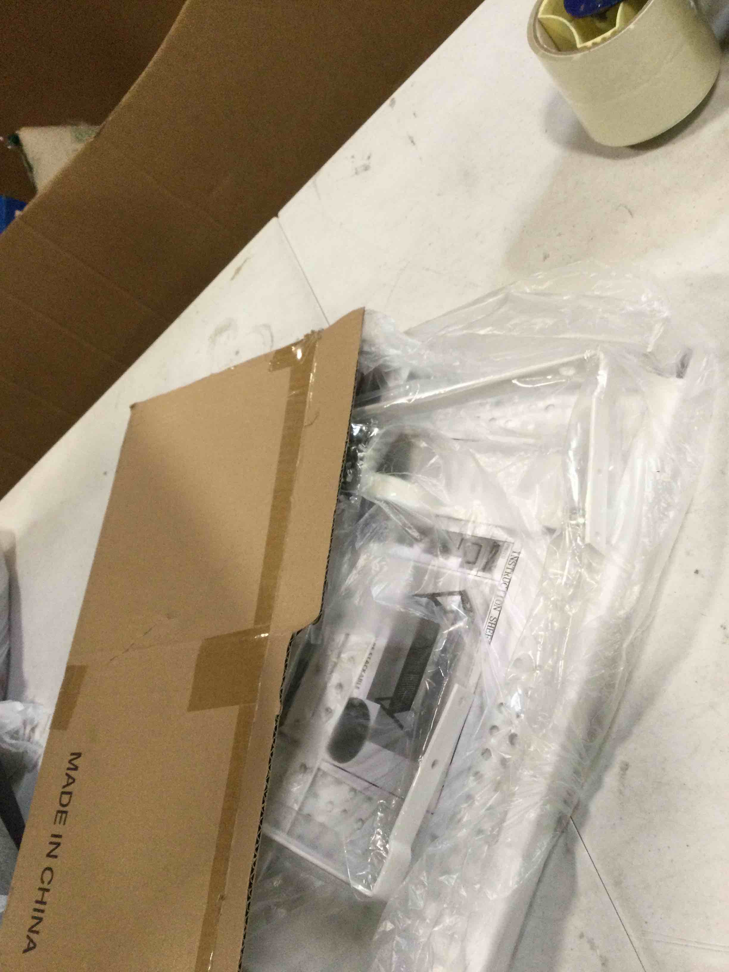 https://s3.amazonaws.com/lotting-images-prod/bidfta/RED6560089_1715883985461.jpeg