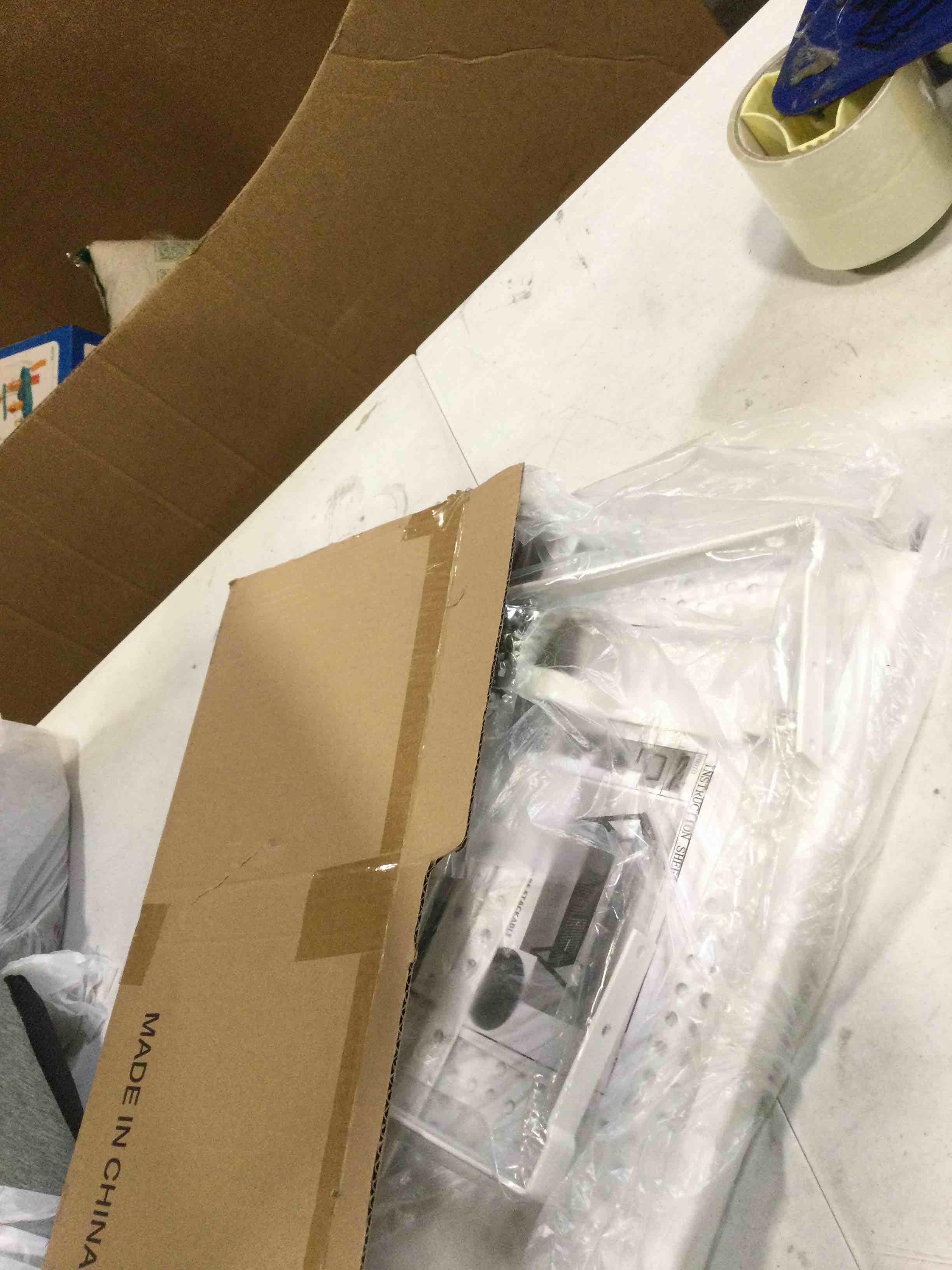 https://s3.amazonaws.com/lotting-images-prod/bidfta/RED6560089_1715883988211.jpeg