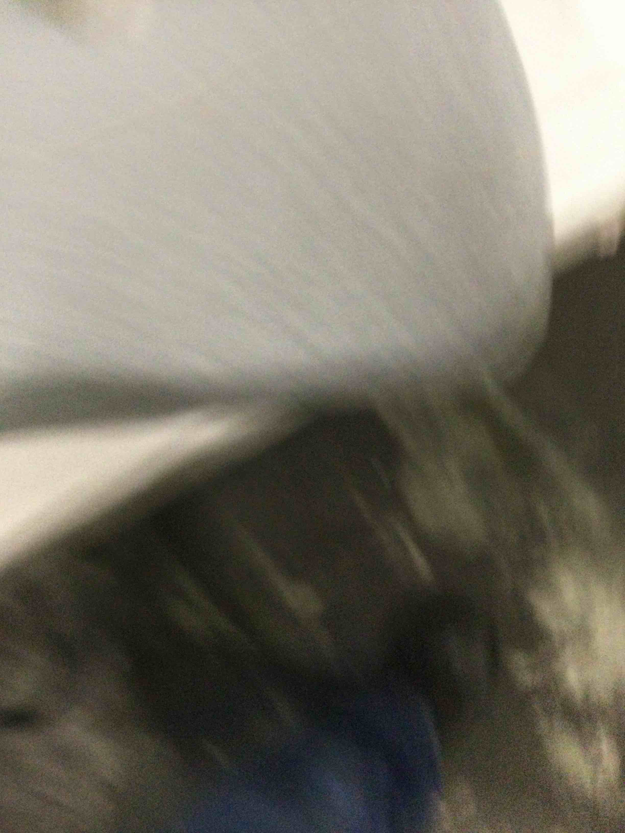 https://s3.amazonaws.com/lotting-images-prod/bidfta/RED6560093_1715884344731.jpeg