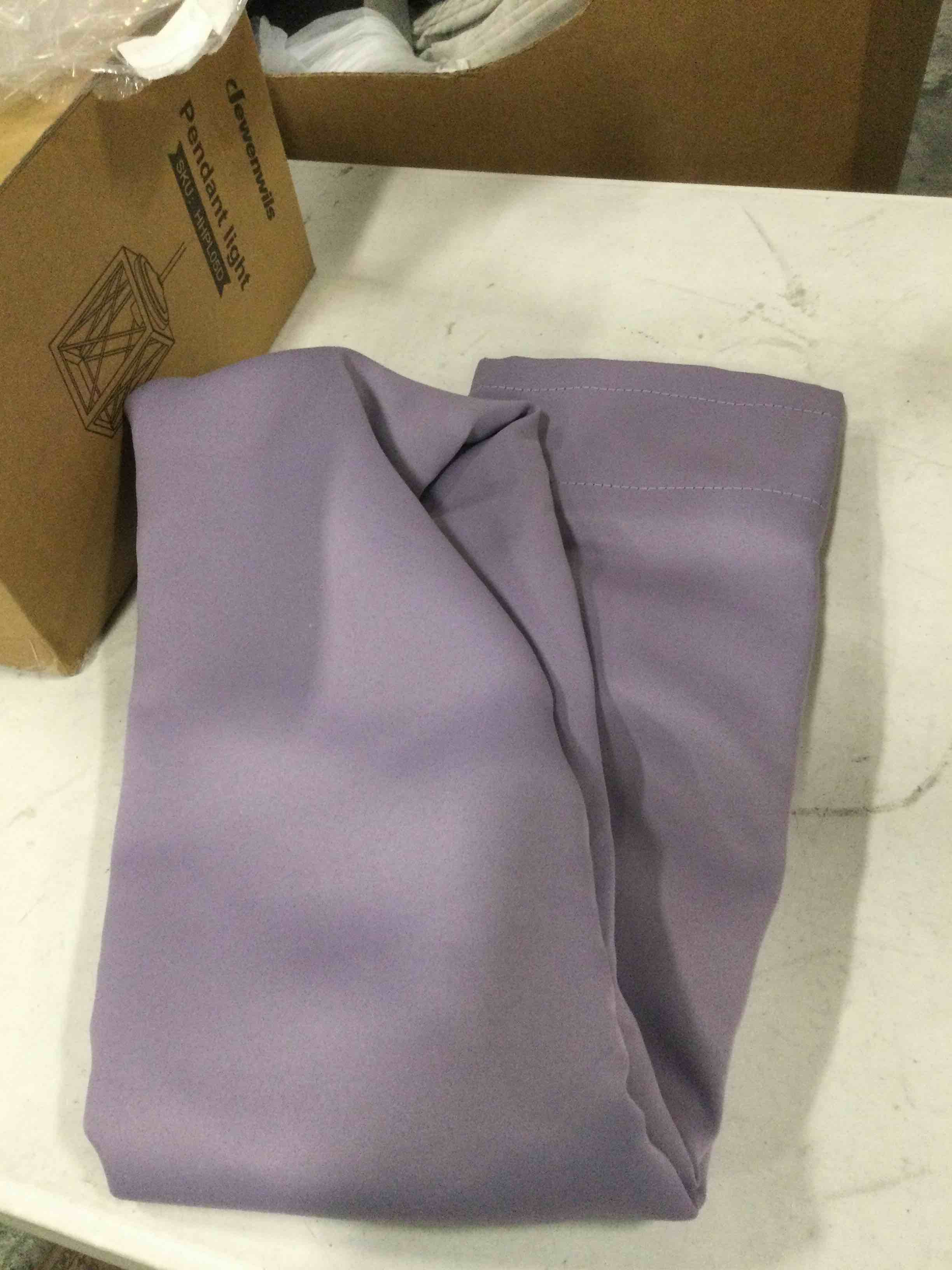 https://s3.amazonaws.com/lotting-images-prod/bidfta/RED6560199_1715953188408.jpeg