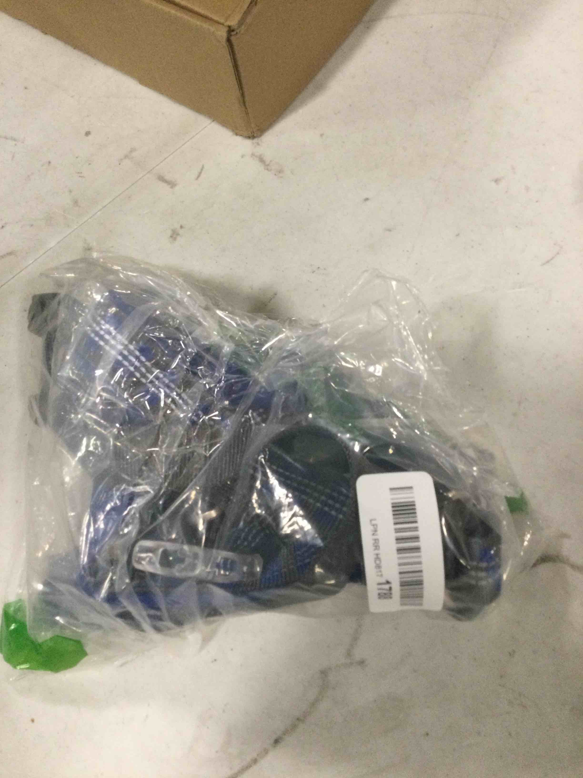 https://s3.amazonaws.com/lotting-images-prod/bidfta/RED6560210_1715956326554.jpeg