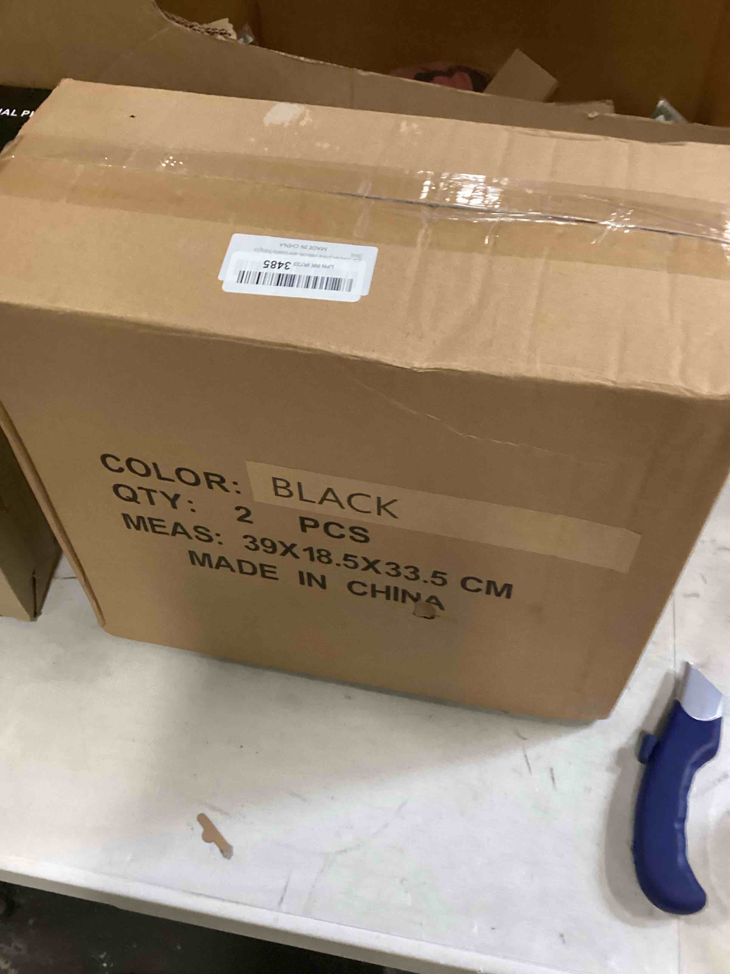 https://s3.amazonaws.com/lotting-images-prod/bidfta/RED6560790_1716318357961.jpeg