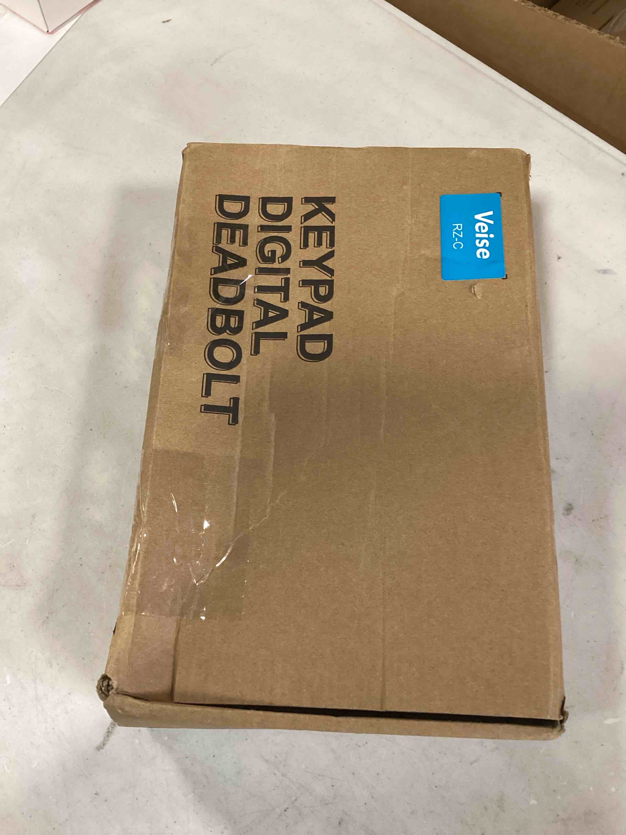https://s3.amazonaws.com/lotting-images-prod/bidfta/RED6560985_1716399203374.jpeg