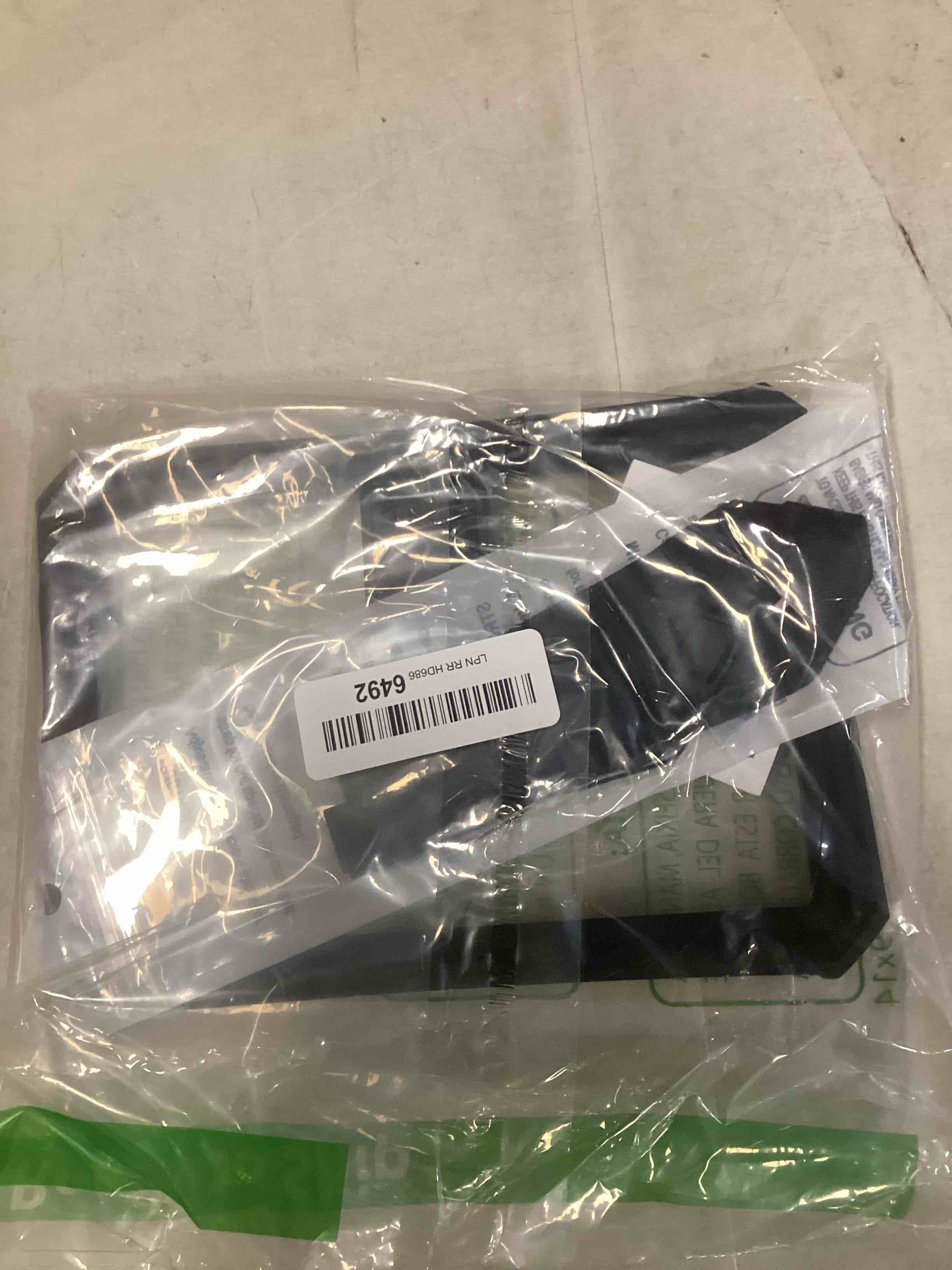 https://s3.amazonaws.com/lotting-images-prod/bidfta/RED6561291_1716486666959.jpeg