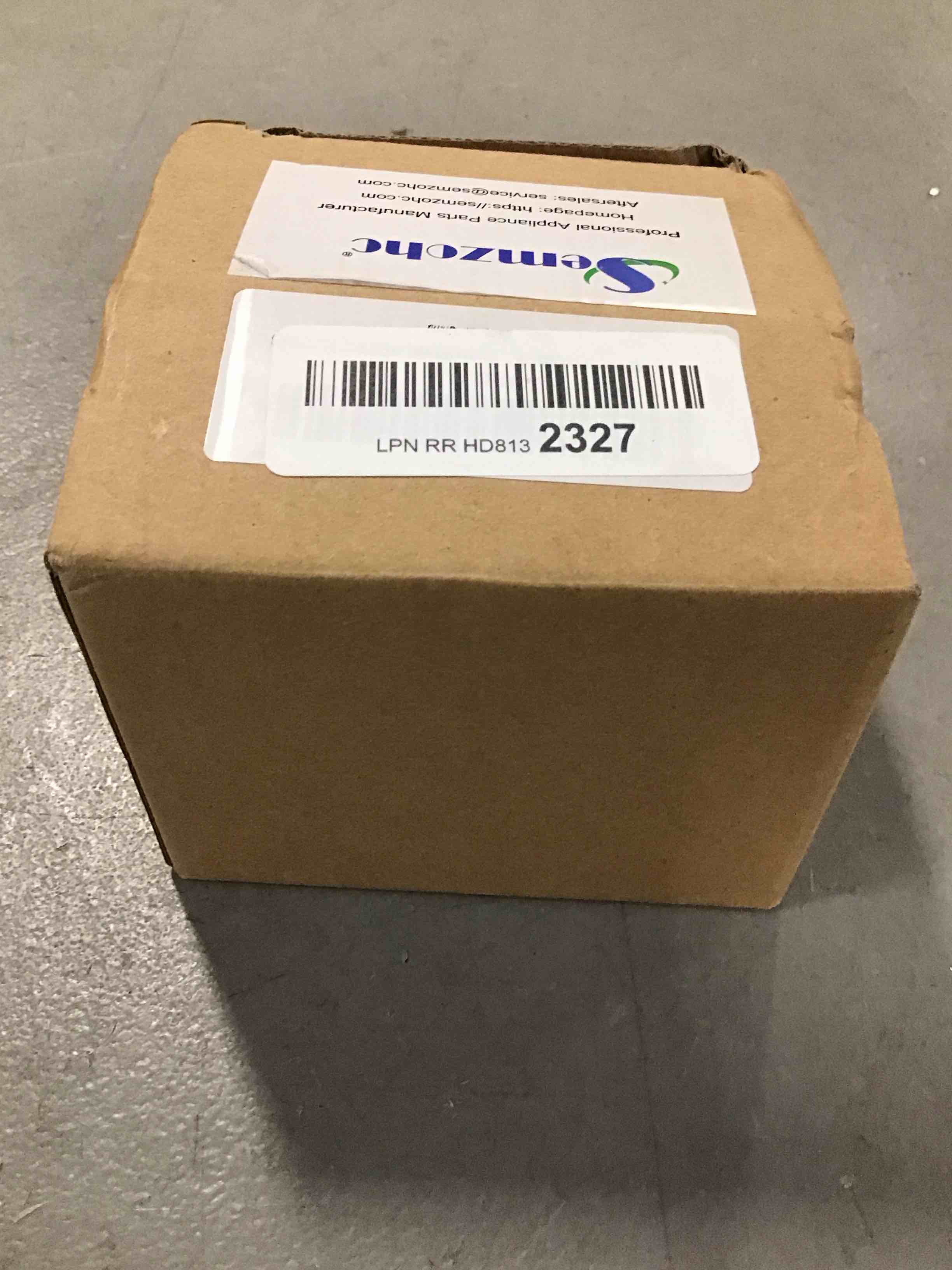 https://s3.amazonaws.com/lotting-images-prod/bidfta/RED6561509_1716224327185.jpeg