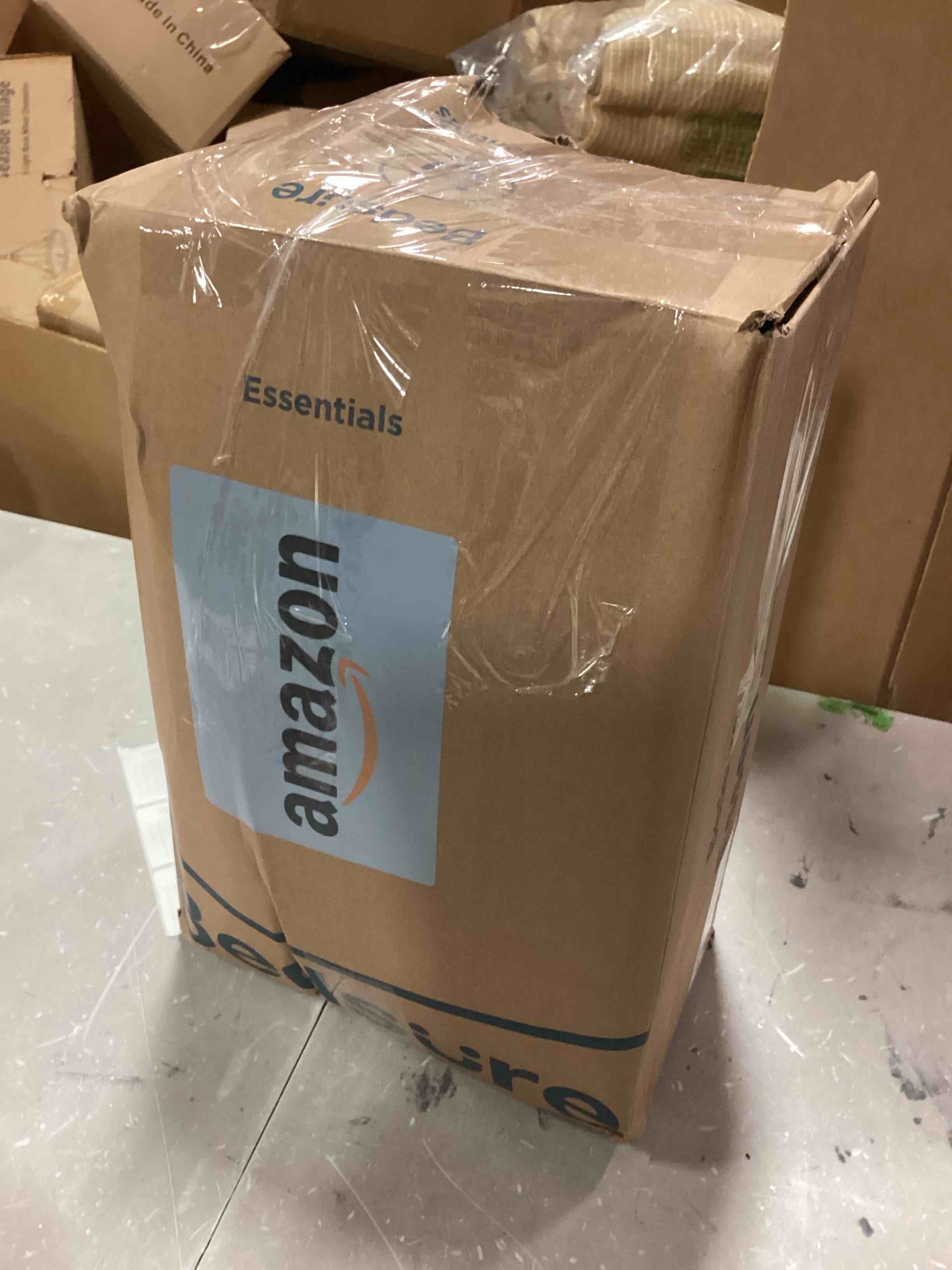 https://s3.amazonaws.com/lotting-images-prod/bidfta/RED6561822_1716384394594.jpeg