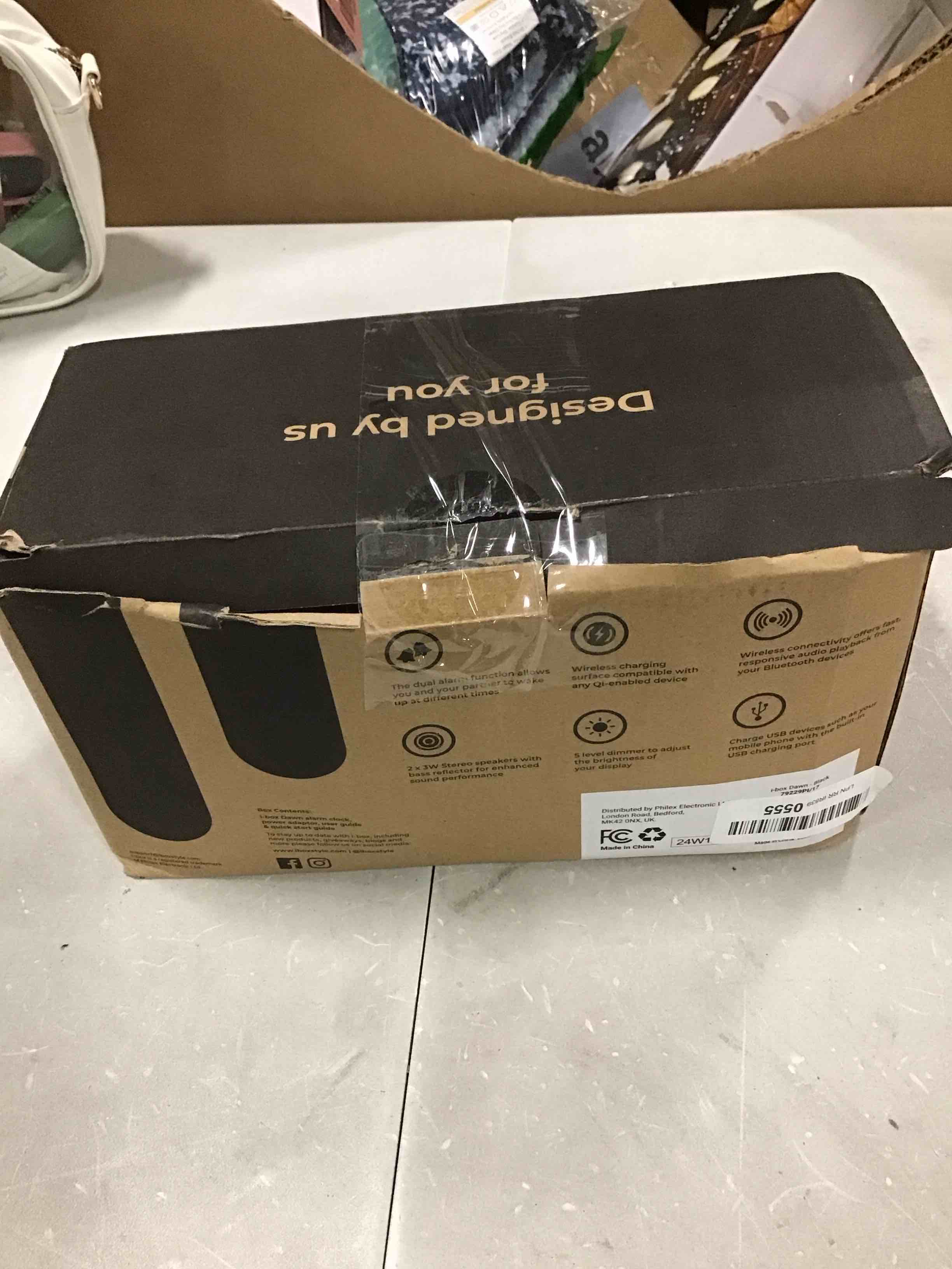 https://s3.amazonaws.com/lotting-images-prod/bidfta/RED6562689_1716900485867.jpeg