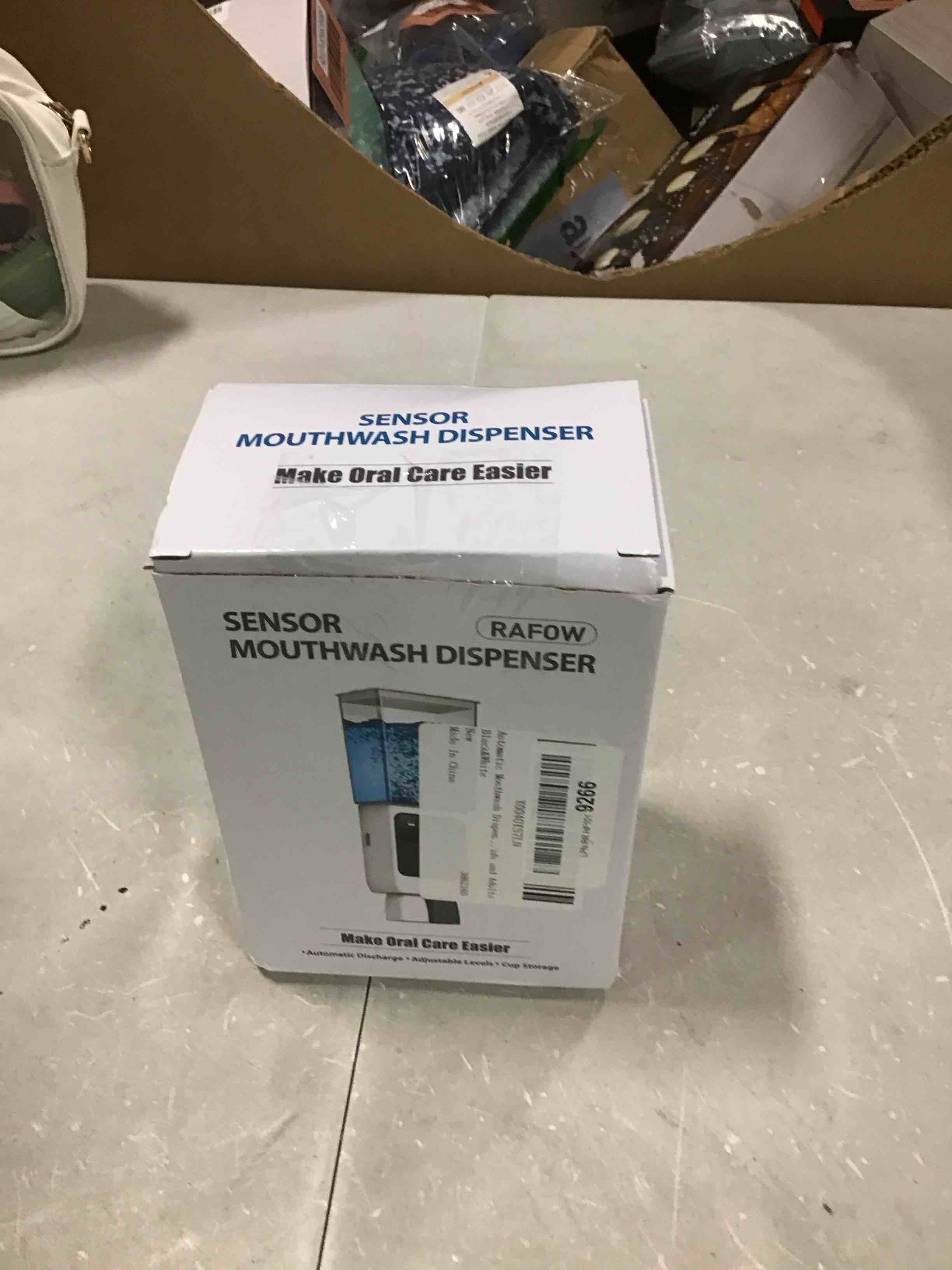 https://s3.amazonaws.com/lotting-images-prod/bidfta/RED6562690_1716900683967.jpeg