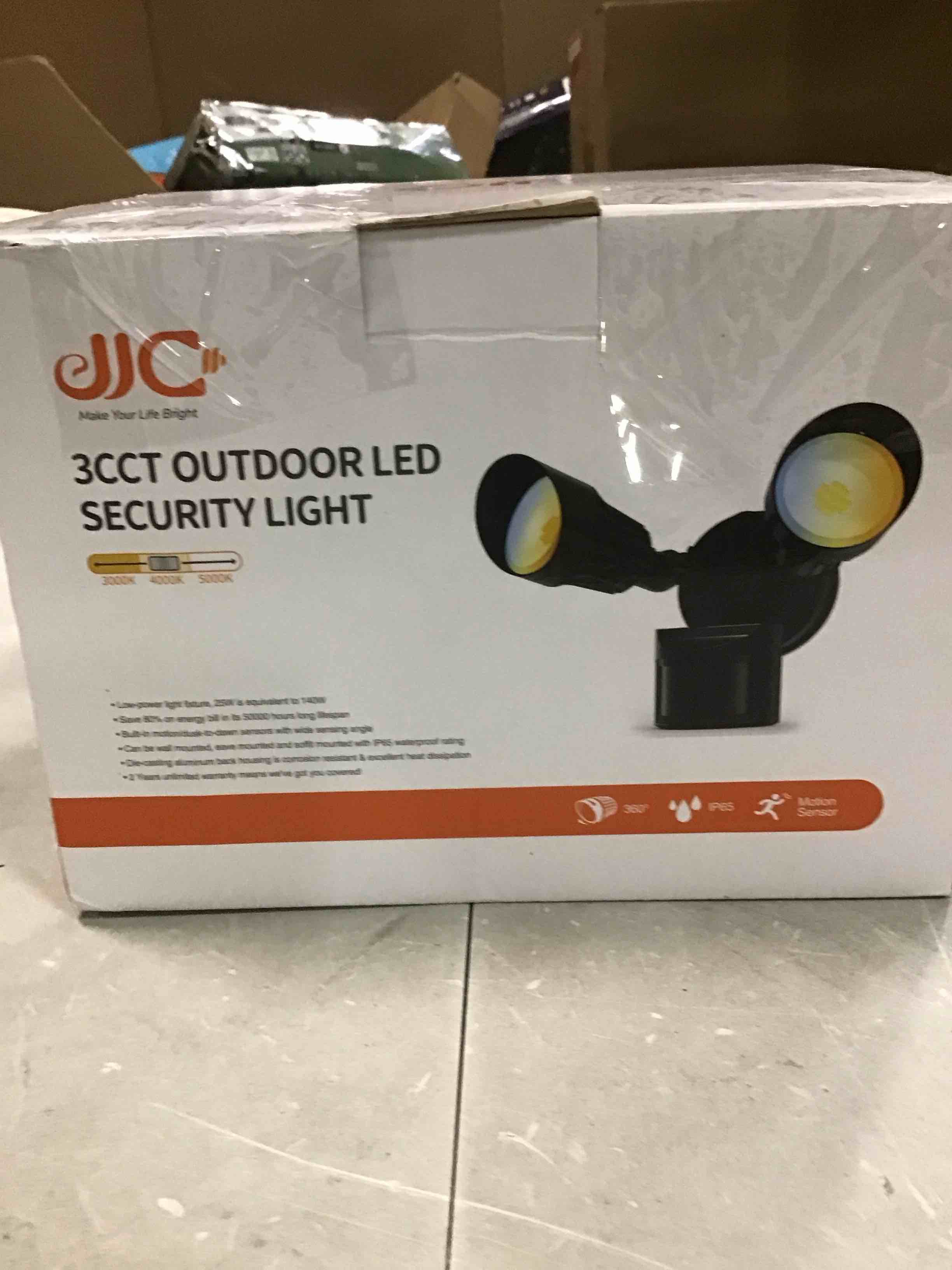 https://s3.amazonaws.com/lotting-images-prod/bidfta/RED6562708_1716904625147.jpeg