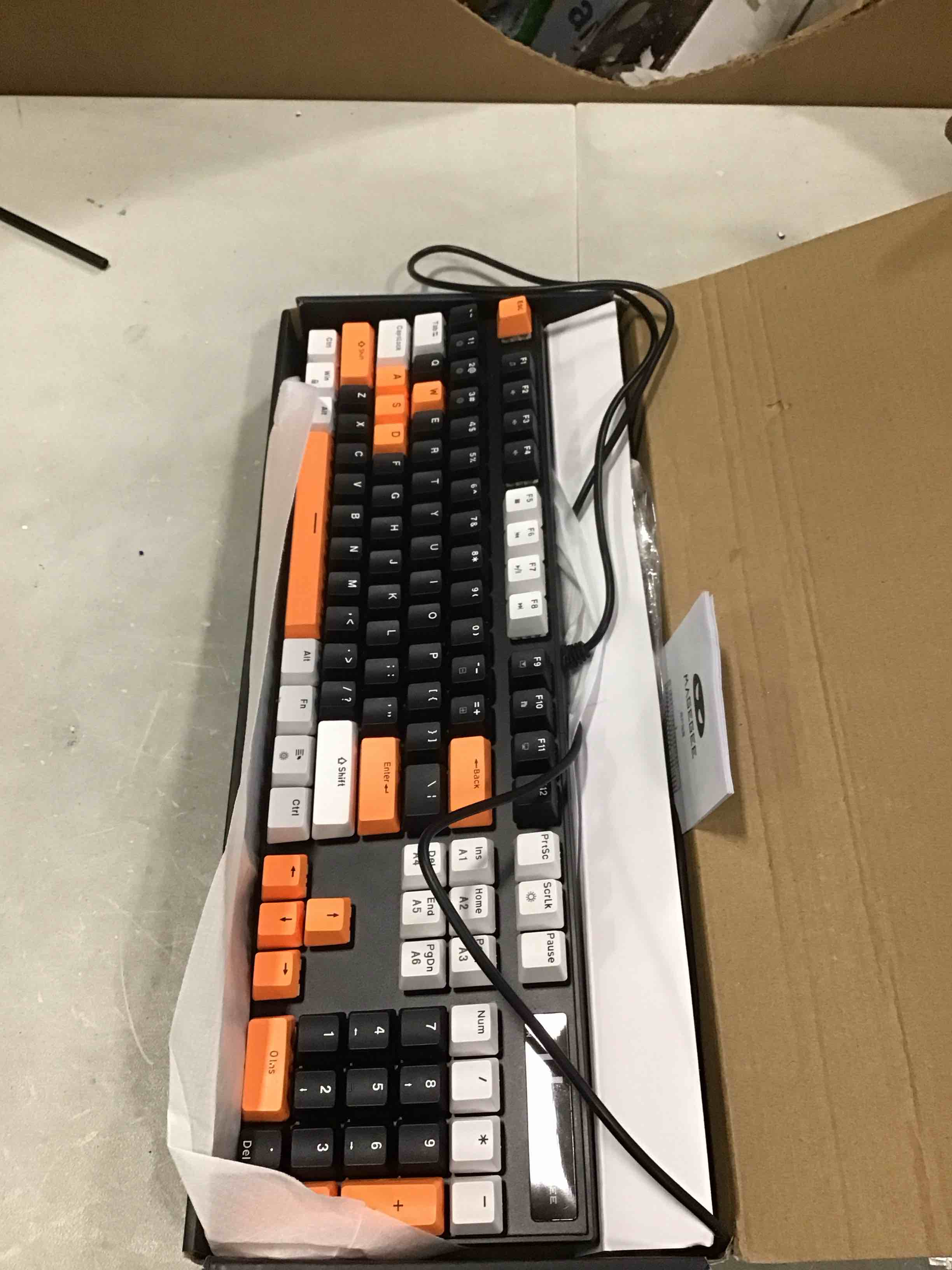 https://s3.amazonaws.com/lotting-images-prod/bidfta/RED6562709_1716906326017.jpeg