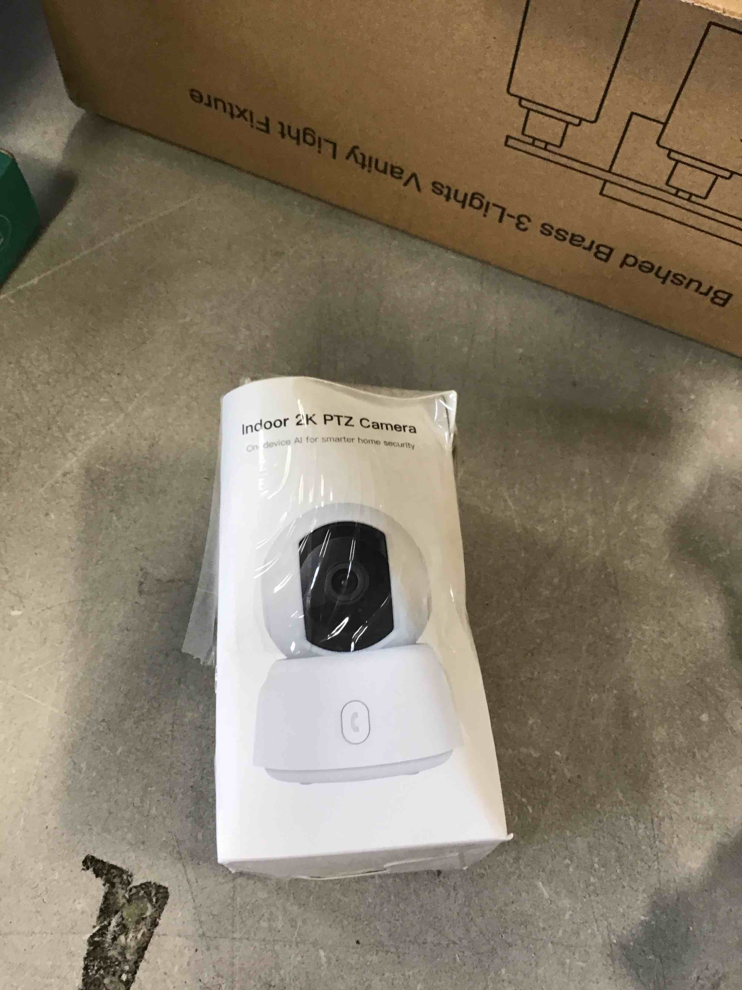 https://s3.amazonaws.com/lotting-images-prod/bidfta/RED6563160_1715803026432.jpeg