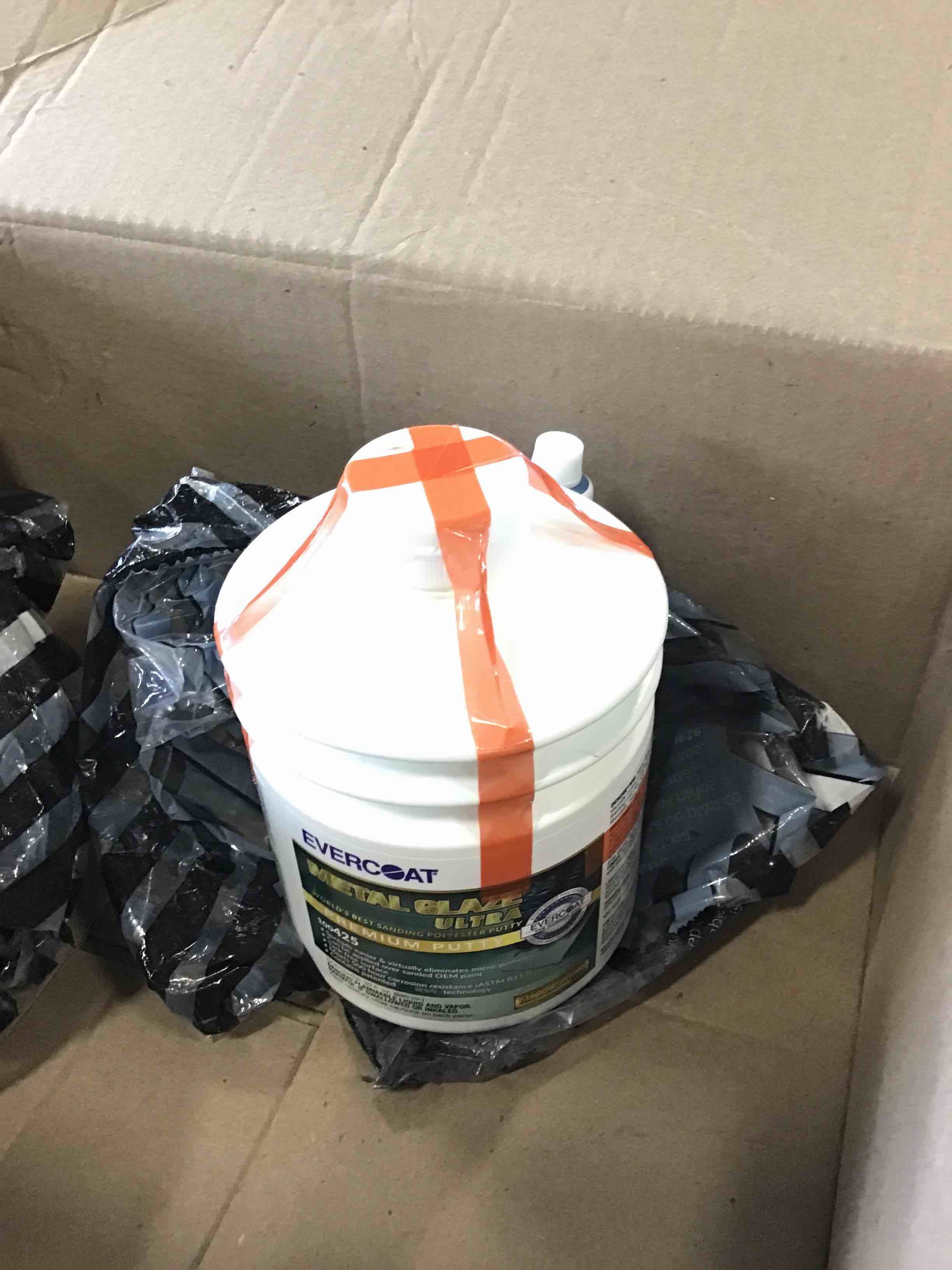 https://s3.amazonaws.com/lotting-images-prod/bidfta/RED6563466_1715887543856.jpeg