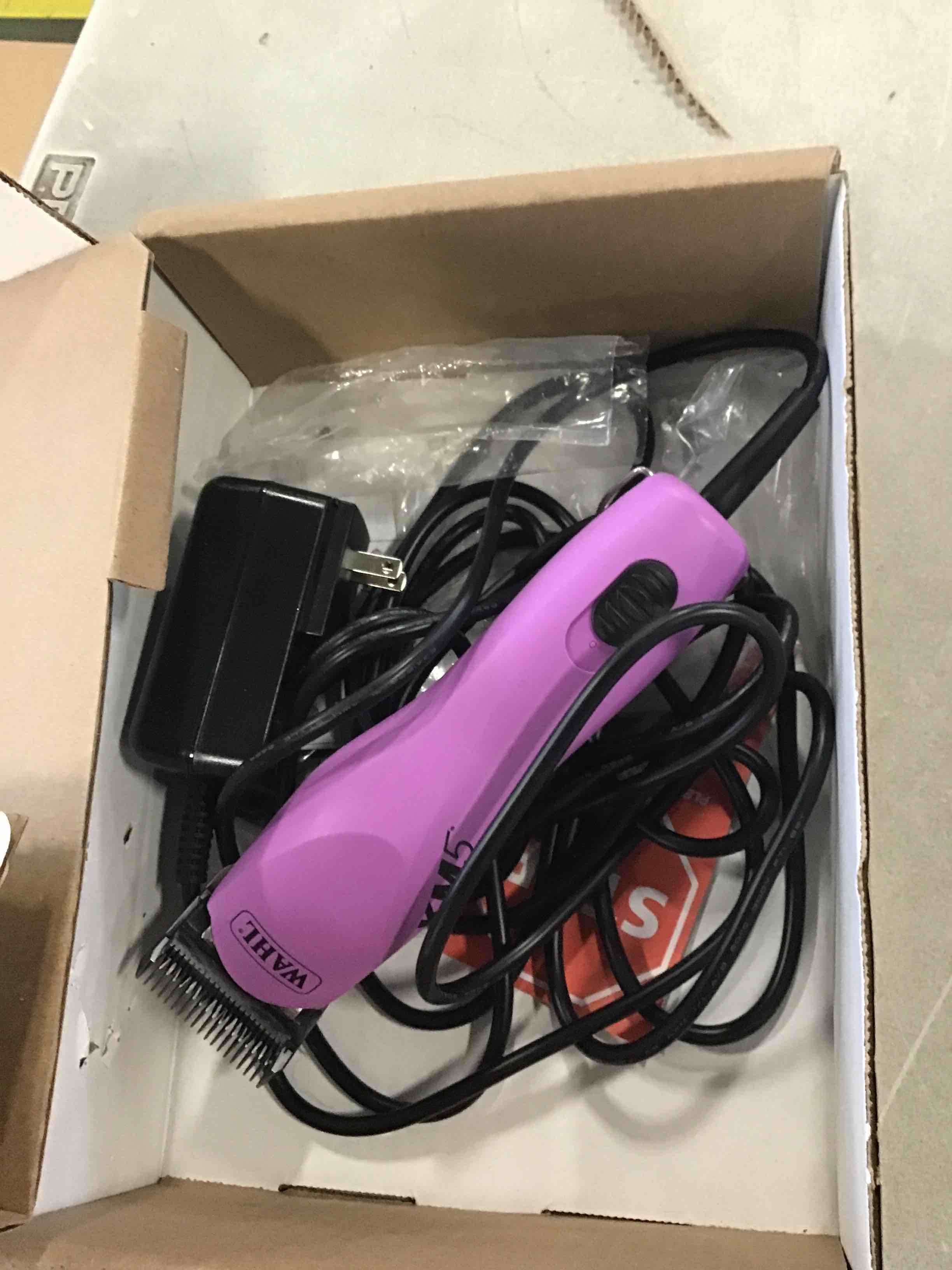 https://s3.amazonaws.com/lotting-images-prod/bidfta/RED6563573_1715949130756.jpeg