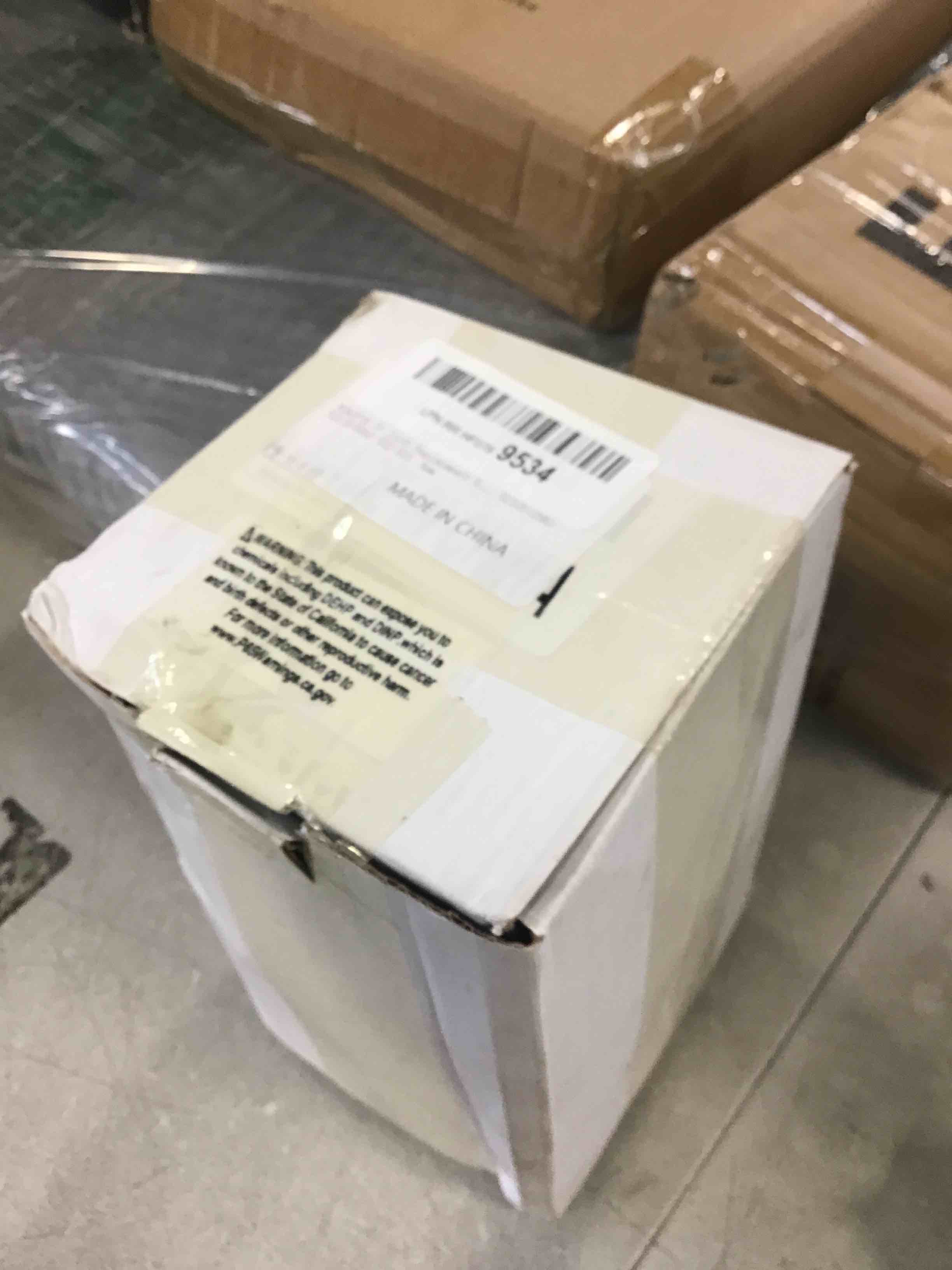 https://s3.amazonaws.com/lotting-images-prod/bidfta/RED6563639_1715956236245.jpeg