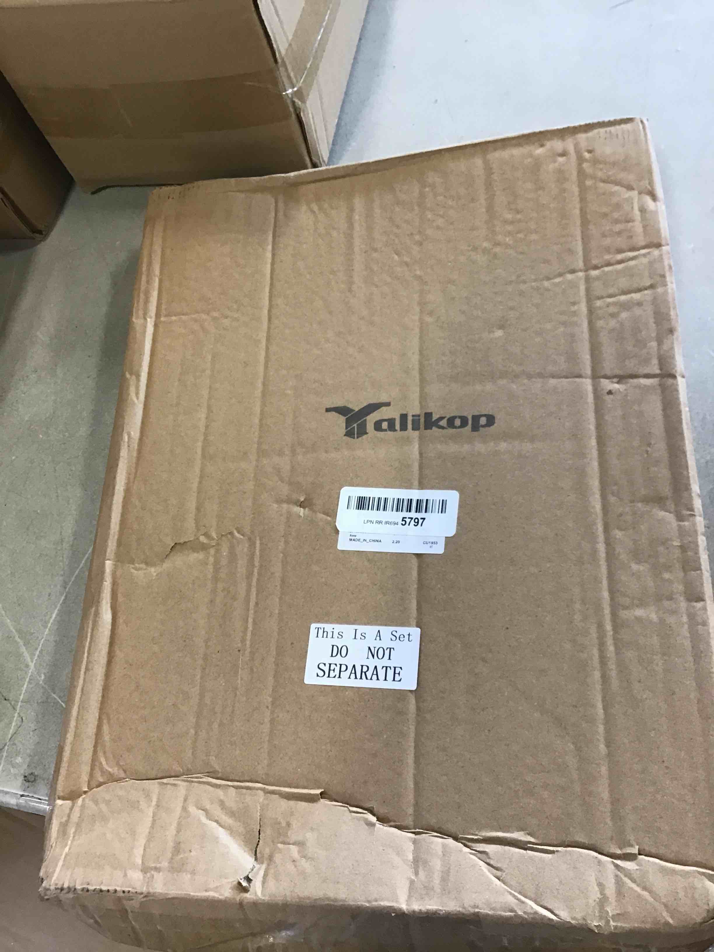 https://s3.amazonaws.com/lotting-images-prod/bidfta/RED6564309_1716213286997.jpeg
