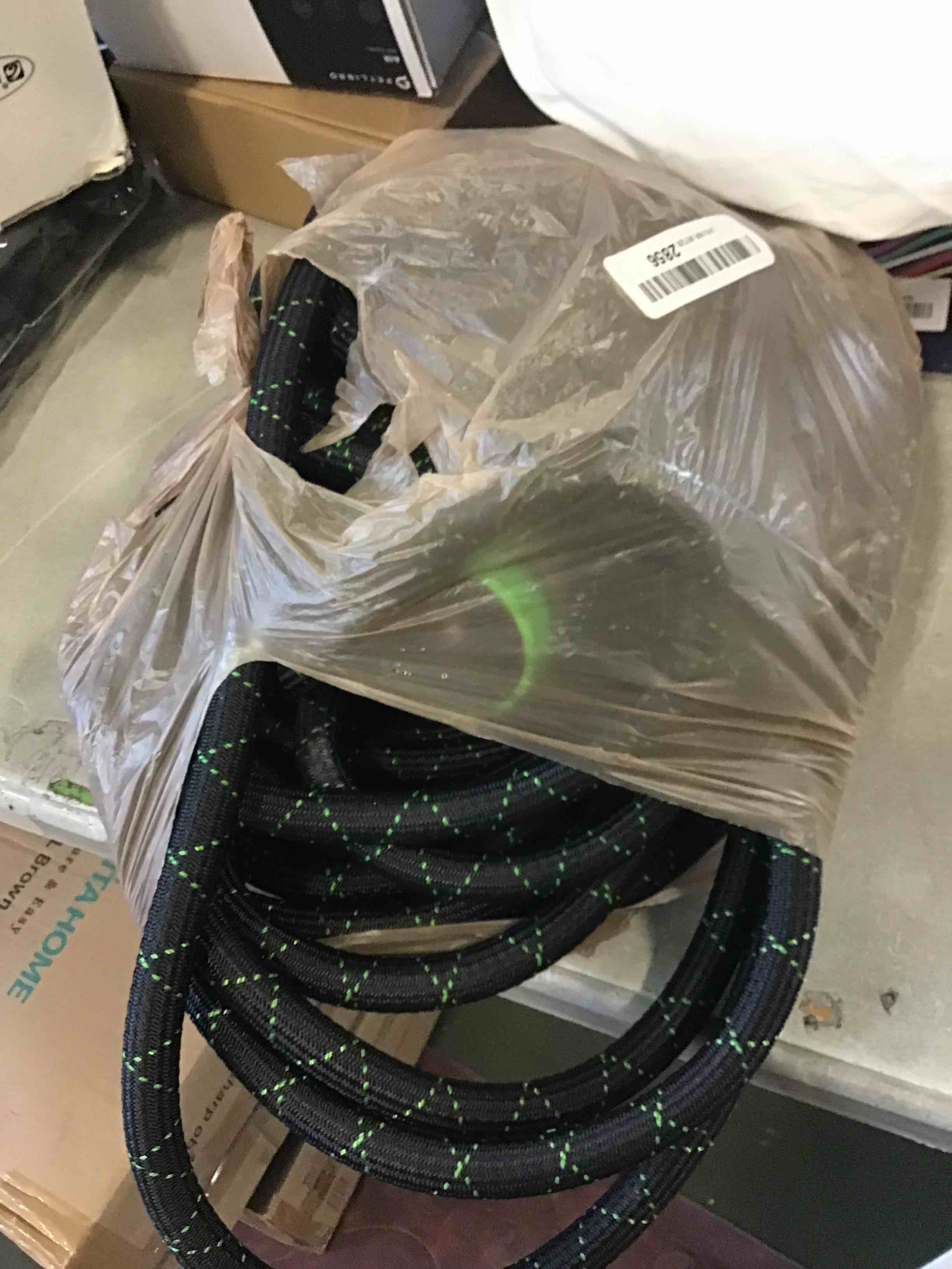 https://s3.amazonaws.com/lotting-images-prod/bidfta/RED6564353_1716218299178.jpeg