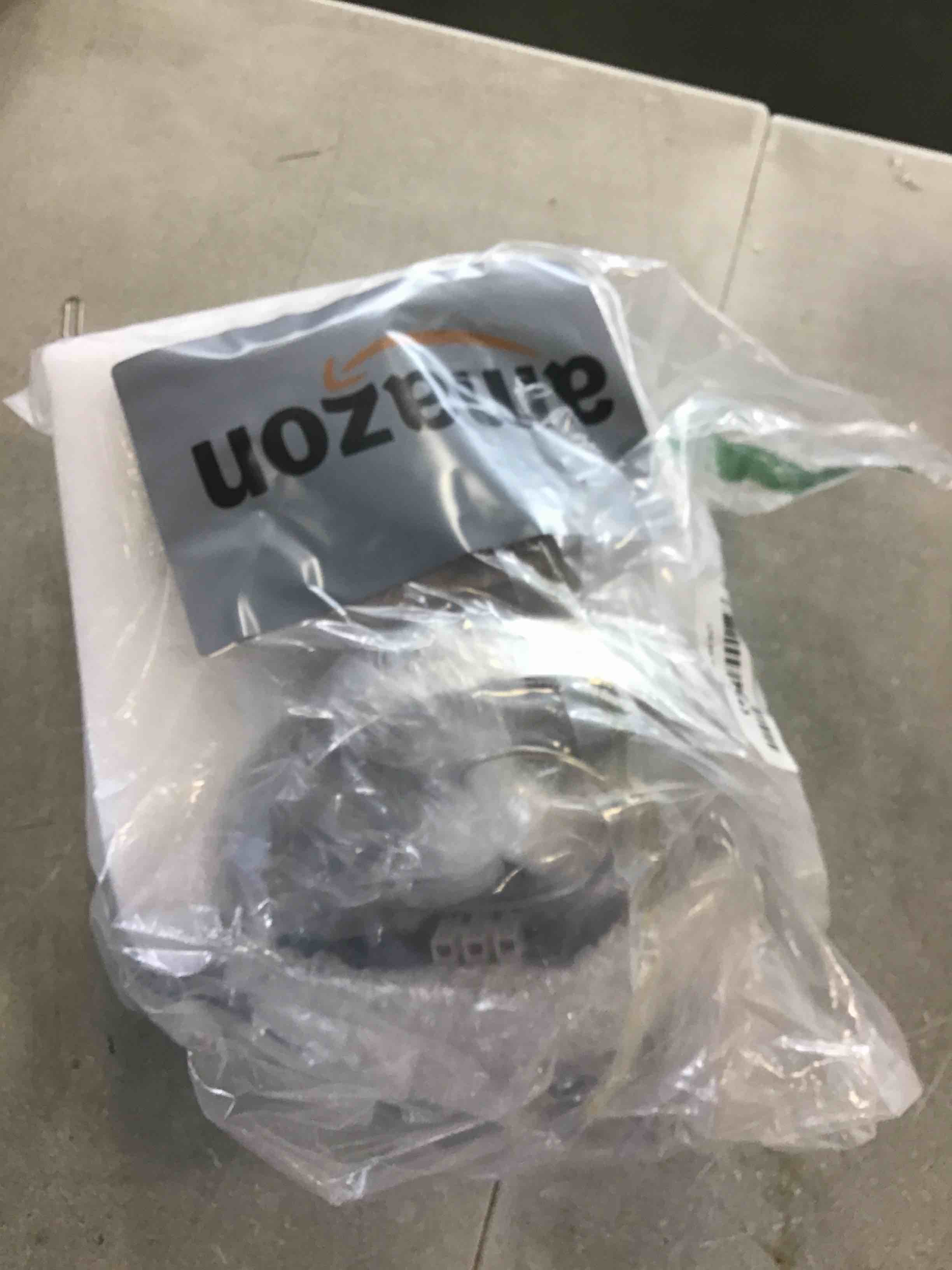 https://s3.amazonaws.com/lotting-images-prod/bidfta/RED6564383_1716220391286.jpeg