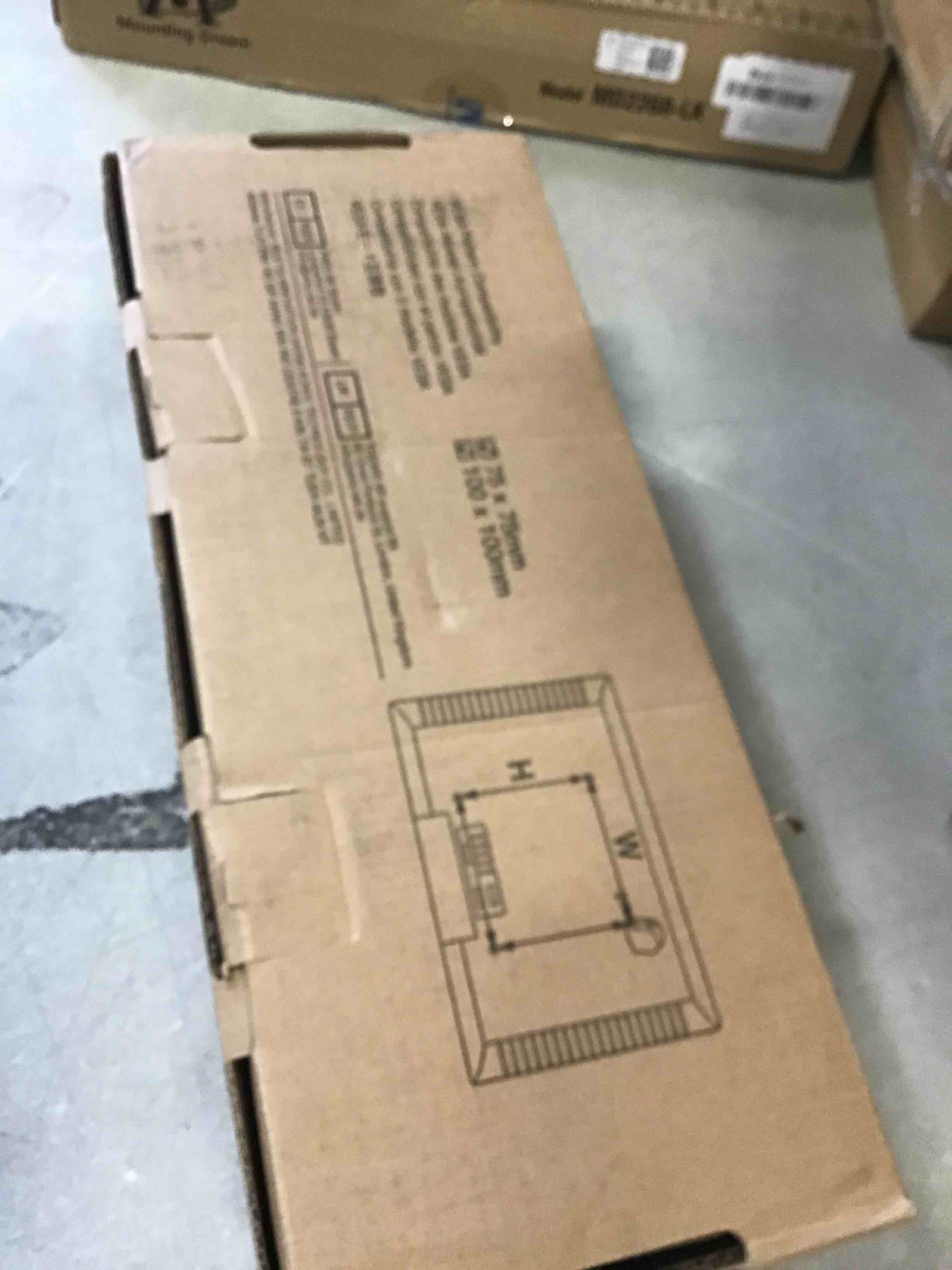 https://s3.amazonaws.com/lotting-images-prod/bidfta/RED6564422_1716225655201.jpeg