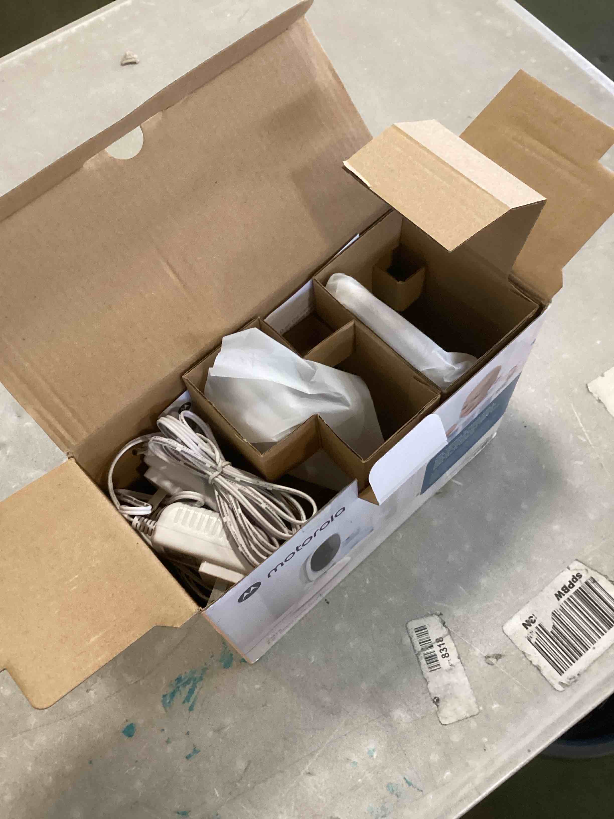 https://s3.amazonaws.com/lotting-images-prod/bidfta/RED6564466_1716576768958.jpeg