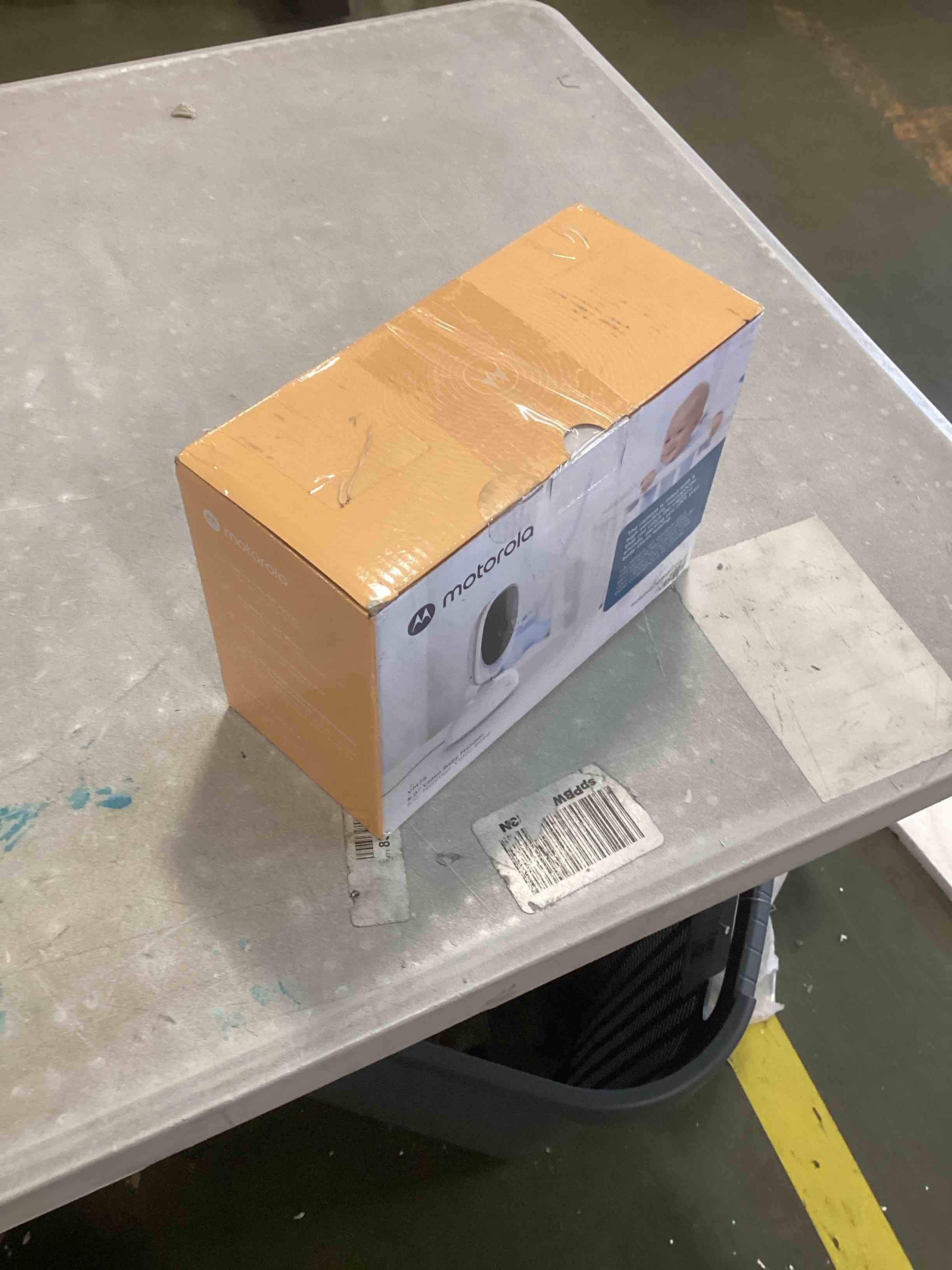 https://s3.amazonaws.com/lotting-images-prod/bidfta/RED6564466_1716576782387.jpeg