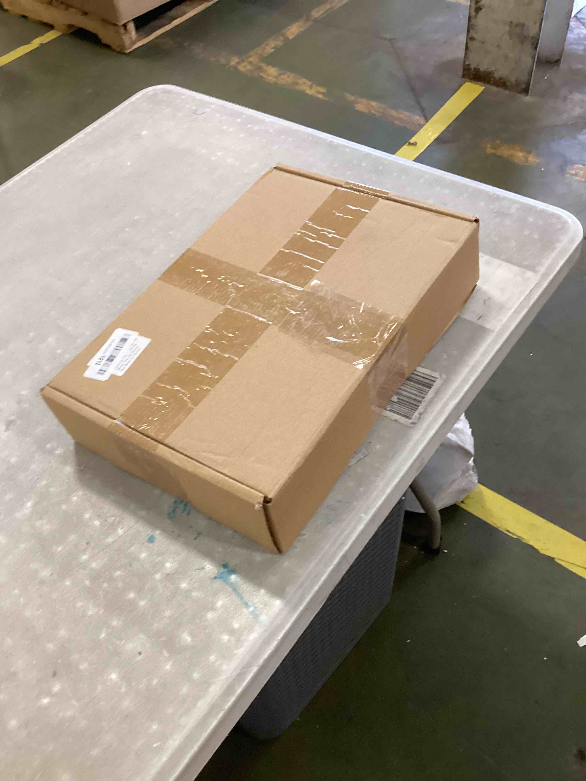 https://s3.amazonaws.com/lotting-images-prod/bidfta/RED6565286_1717078991929.jpeg