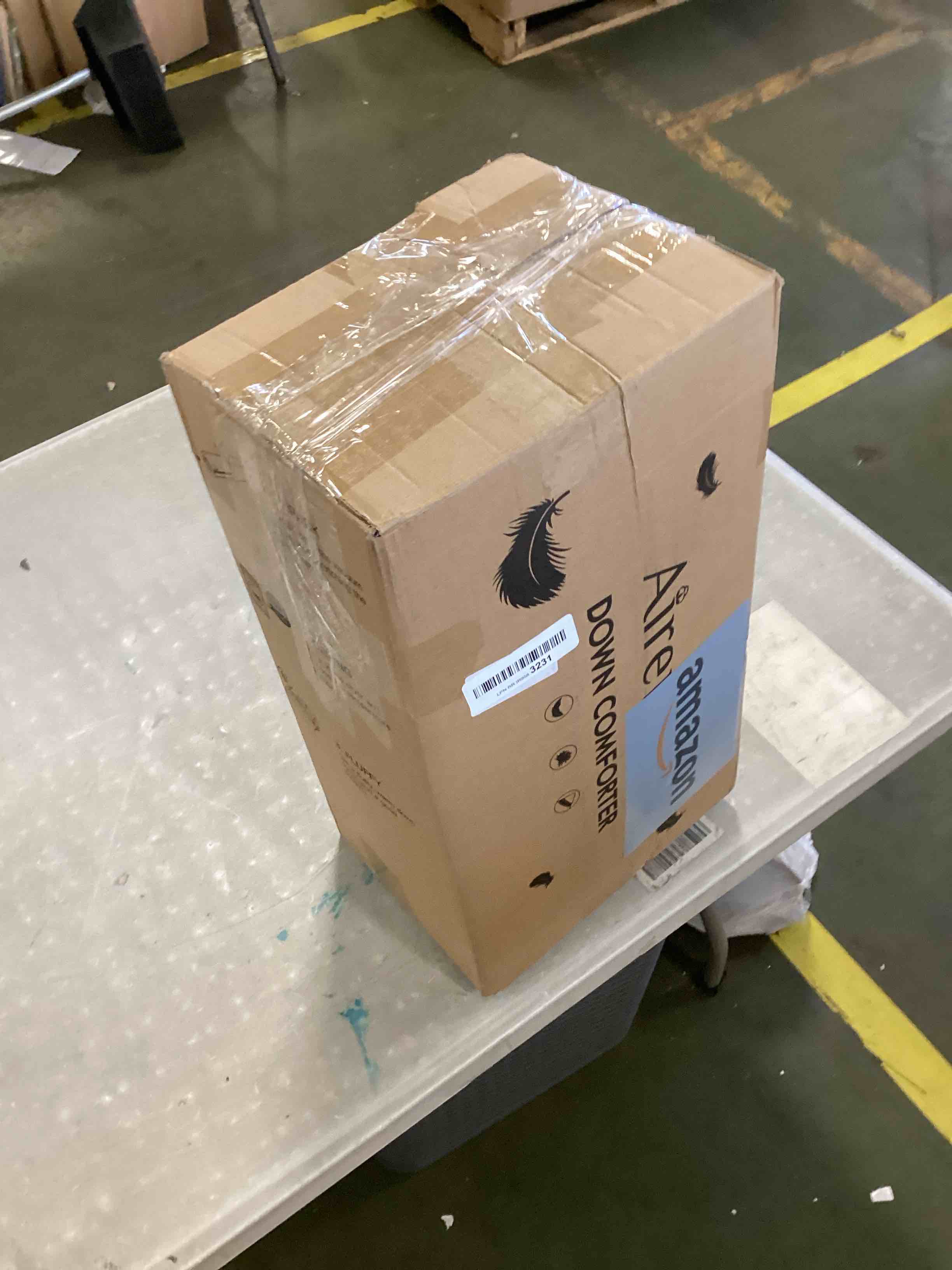 https://s3.amazonaws.com/lotting-images-prod/bidfta/RED6565309_1717080357811.jpeg