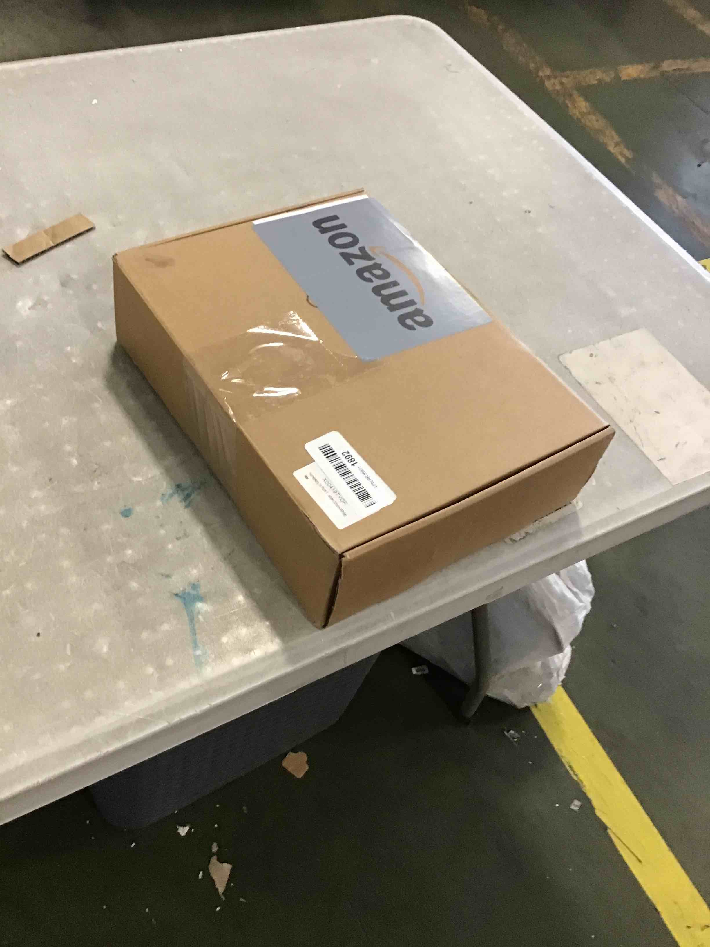 https://s3.amazonaws.com/lotting-images-prod/bidfta/RED6565661_1717169692906.jpeg