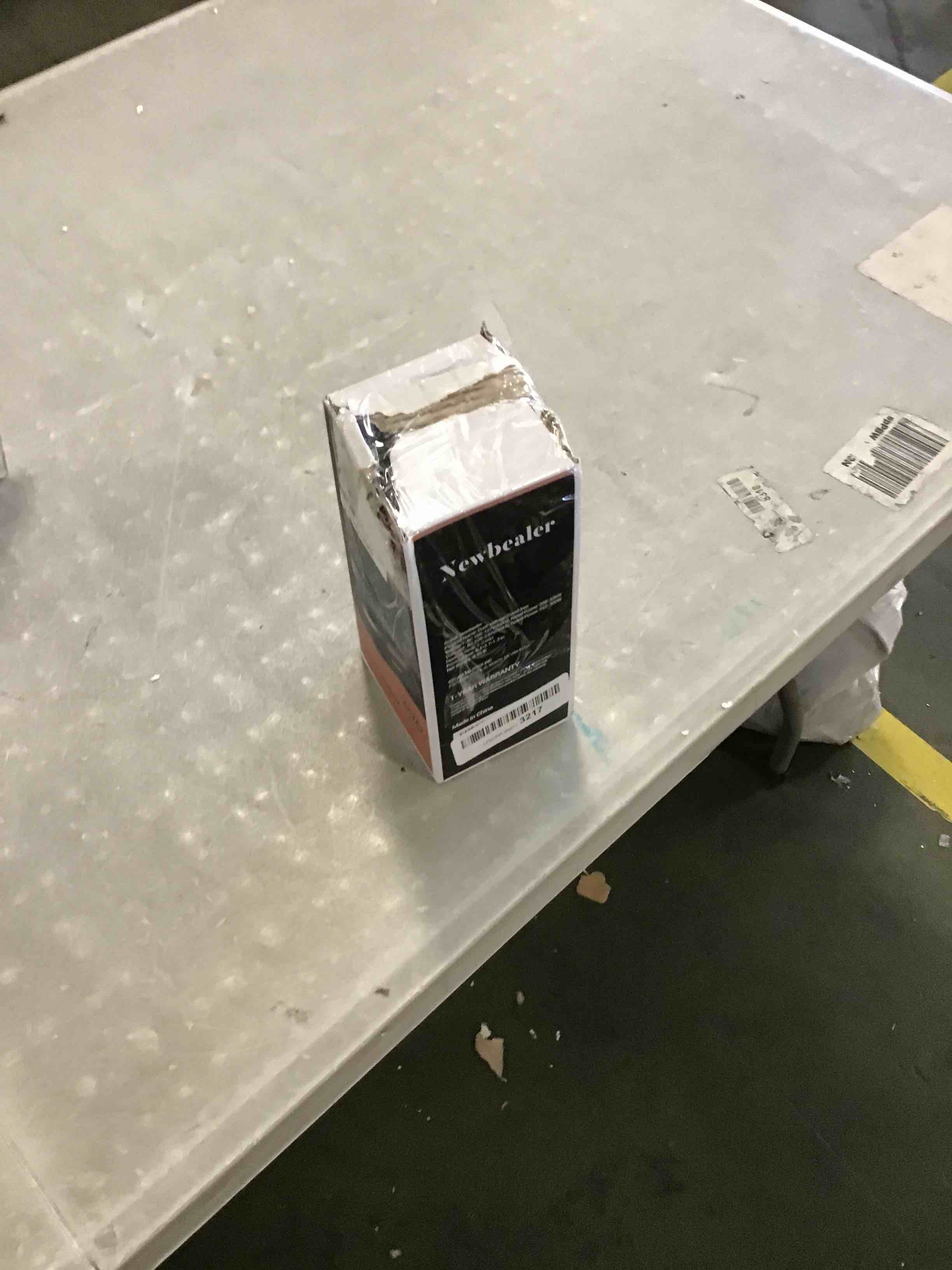 https://s3.amazonaws.com/lotting-images-prod/bidfta/RED6565693_1717174858627.jpeg
