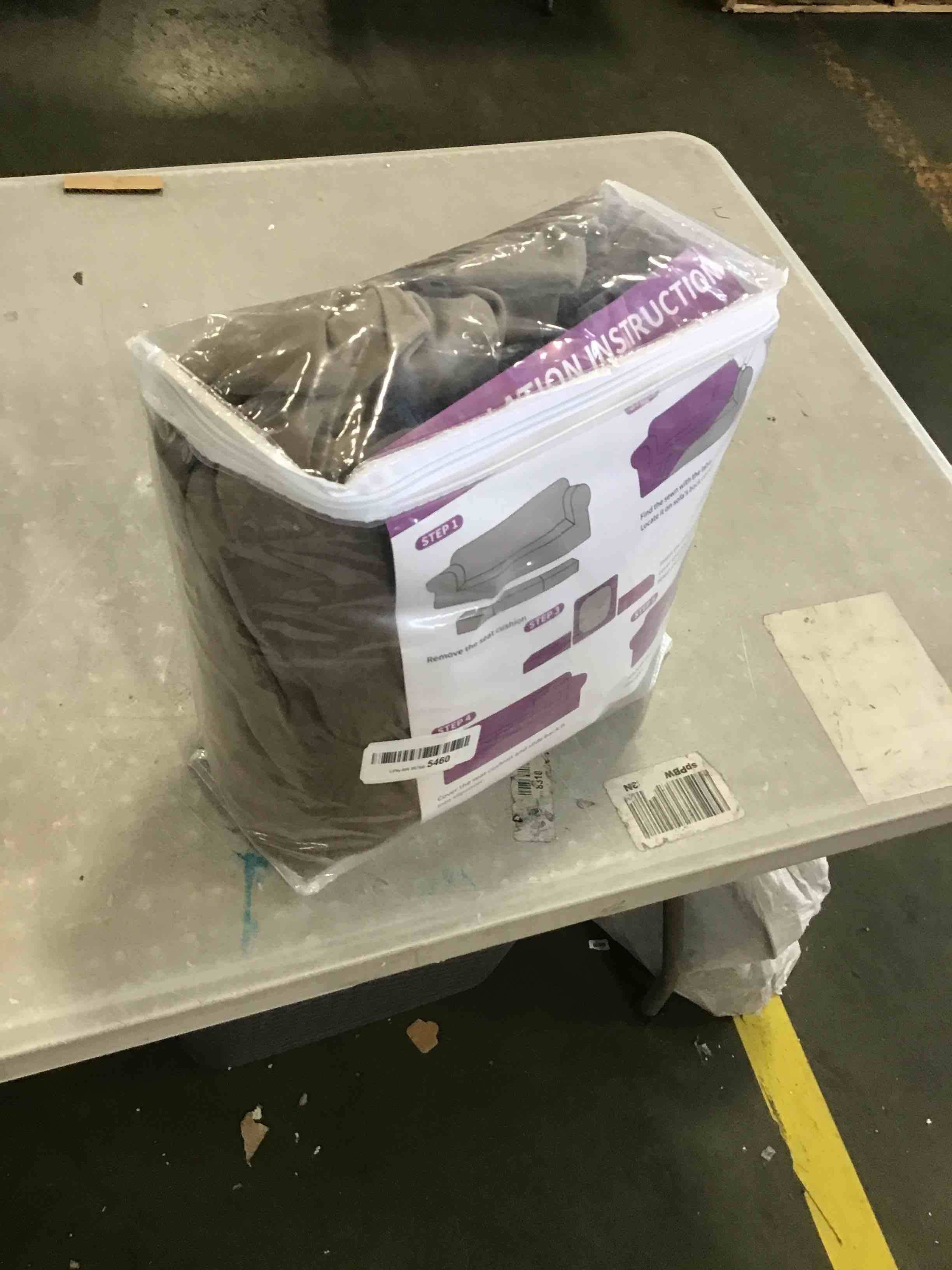 https://s3.amazonaws.com/lotting-images-prod/bidfta/RED6565694_1717174983257.jpeg