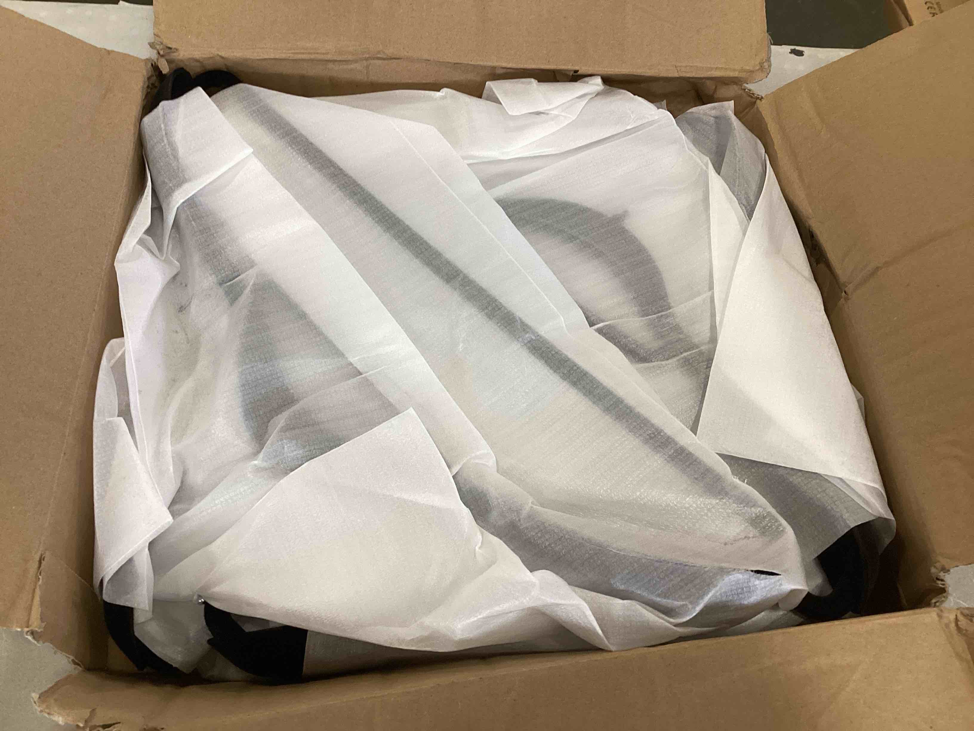 https://s3.amazonaws.com/lotting-images-prod/bidfta/RED6565924_1717244965896.jpeg