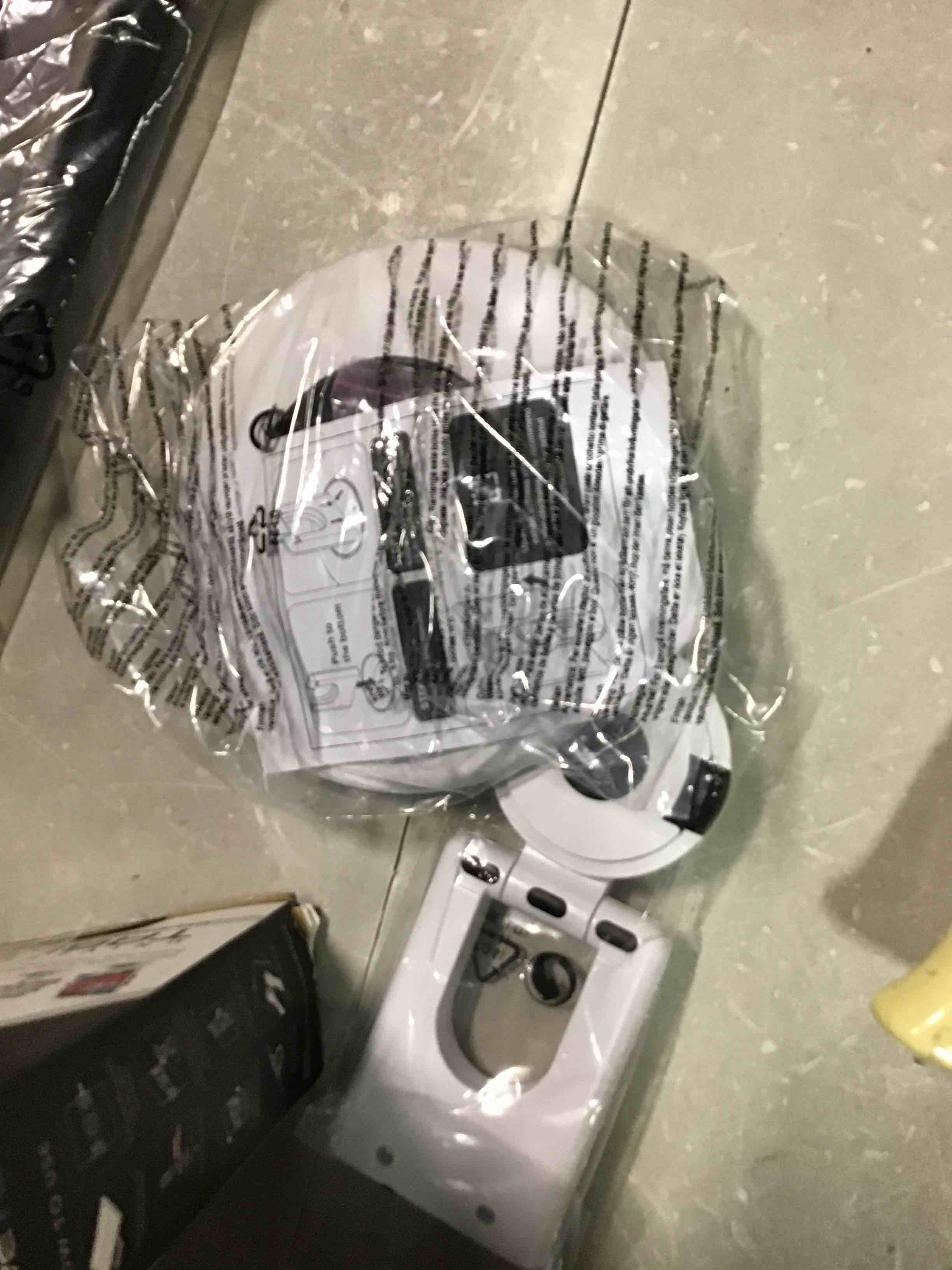 https://s3.amazonaws.com/lotting-images-prod/bidfta/RED6566263_1716298773070.jpeg