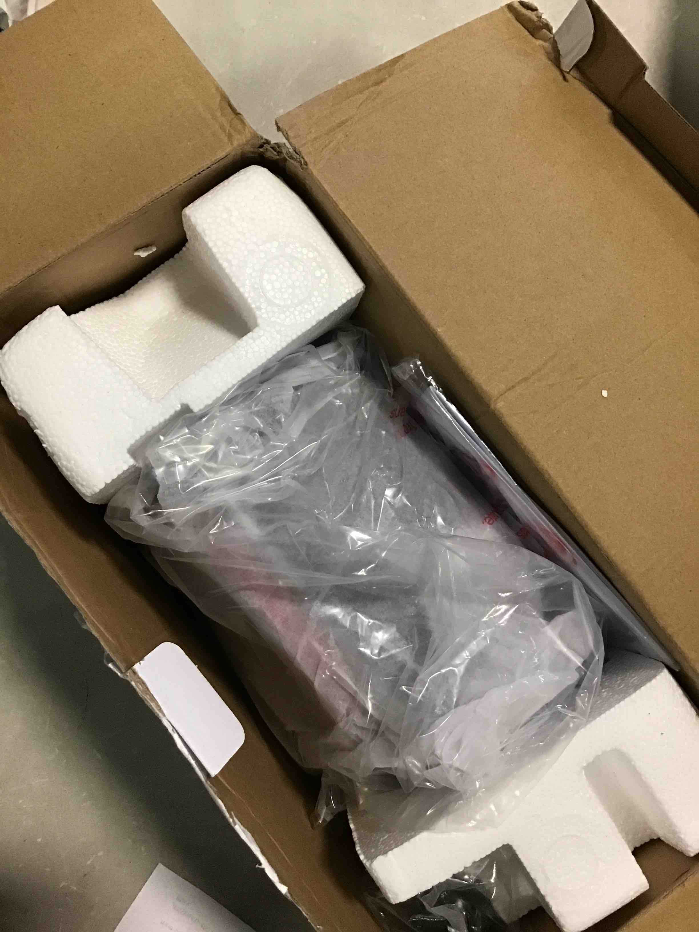 https://s3.amazonaws.com/lotting-images-prod/bidfta/RED6566280_1716299442425.jpeg