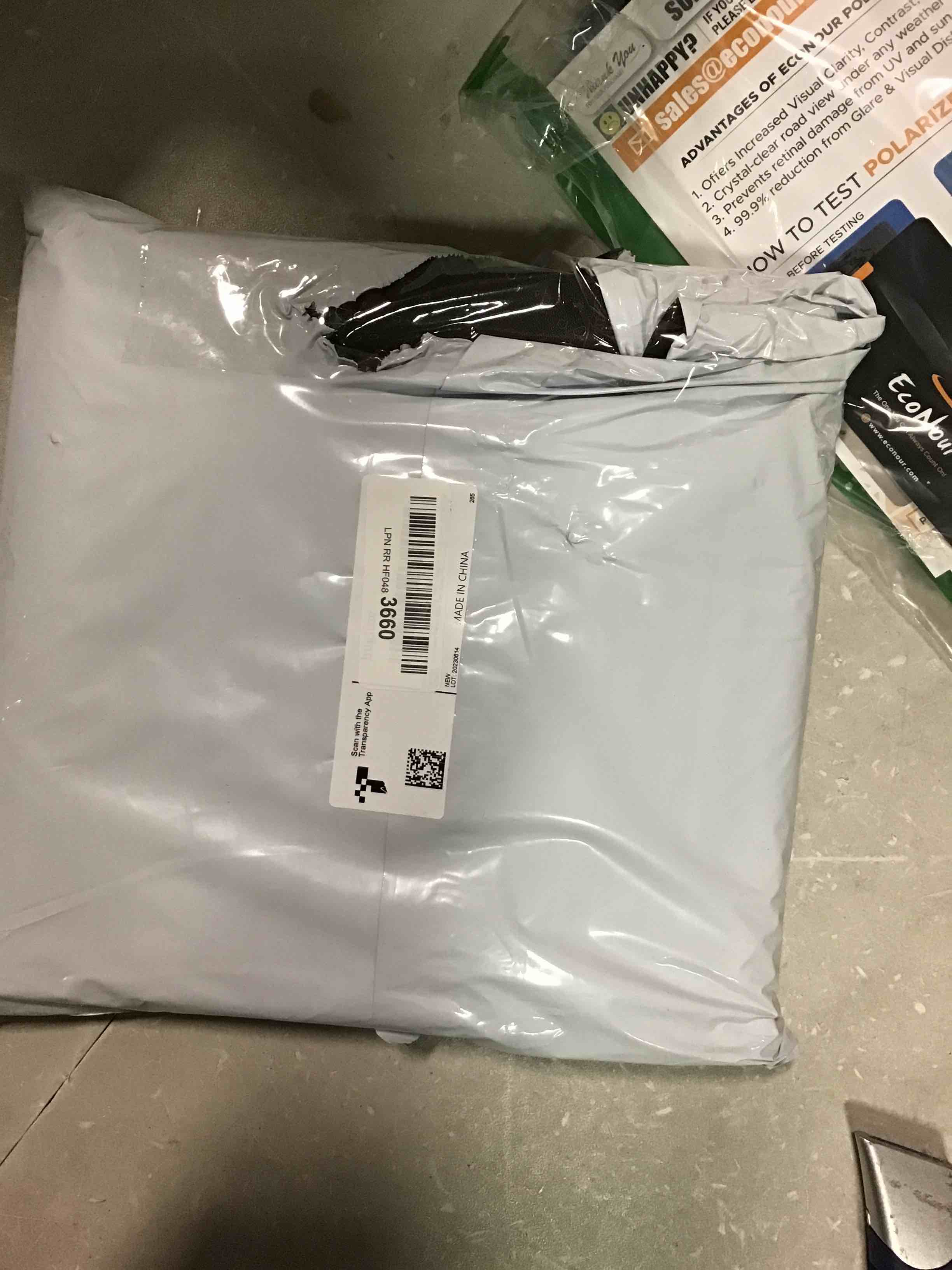https://s3.amazonaws.com/lotting-images-prod/bidfta/RED6566322_1716304101305.jpeg
