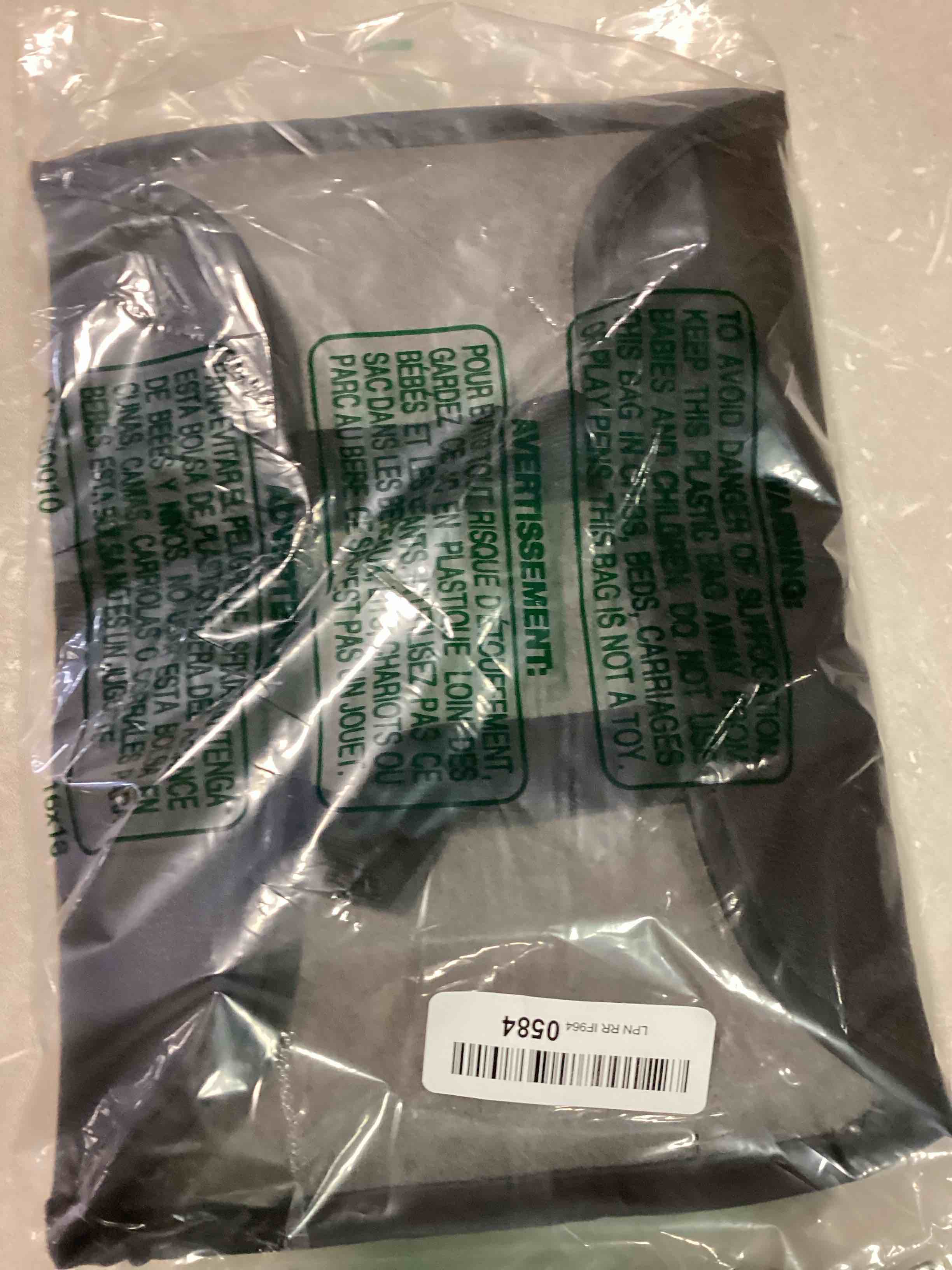 https://s3.amazonaws.com/lotting-images-prod/bidfta/RED6566639_1716390796353.jpeg