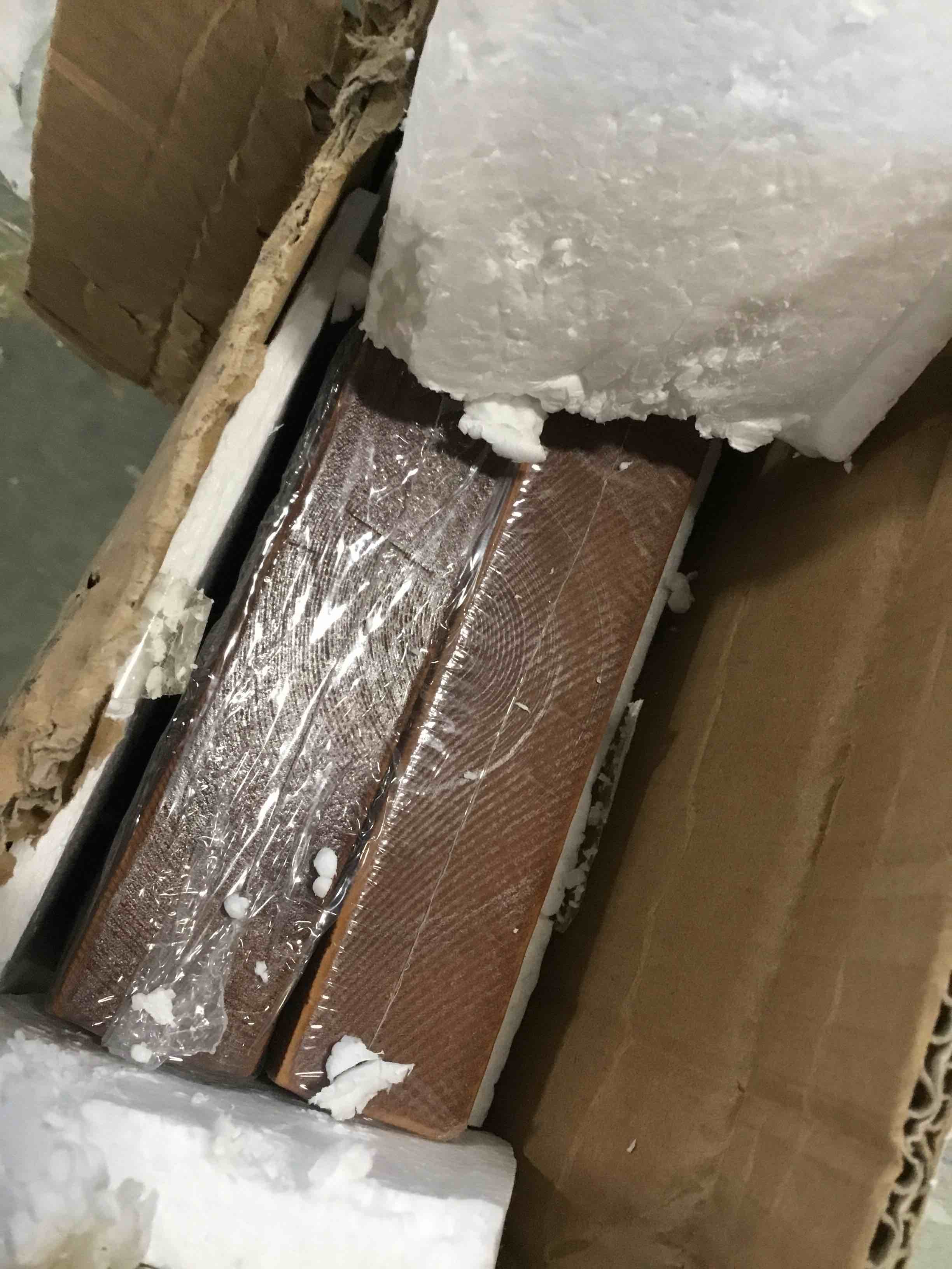 https://s3.amazonaws.com/lotting-images-prod/bidfta/RED6568153_1716297482987.jpeg