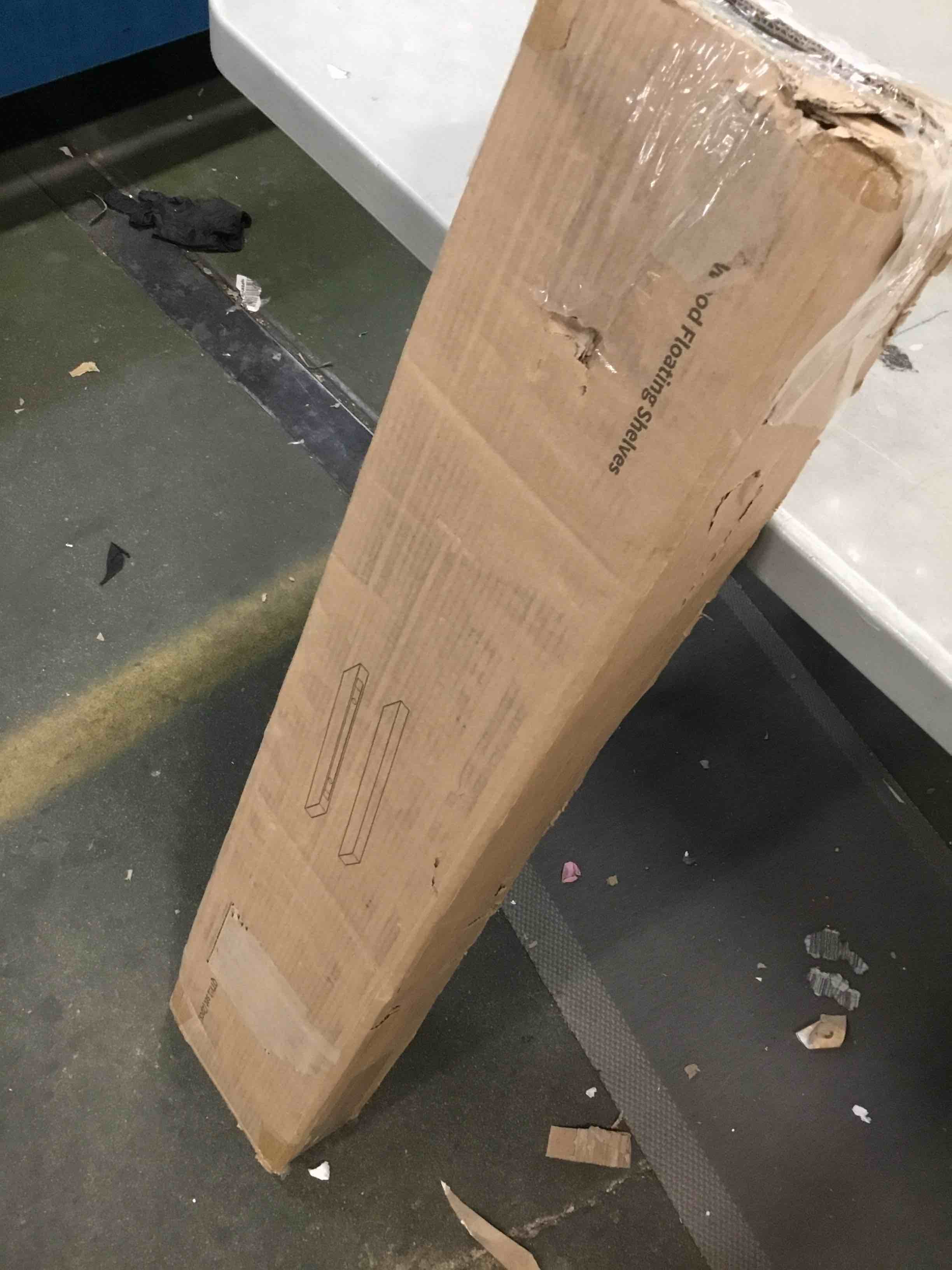 https://s3.amazonaws.com/lotting-images-prod/bidfta/RED6568153_1716297499782.jpeg