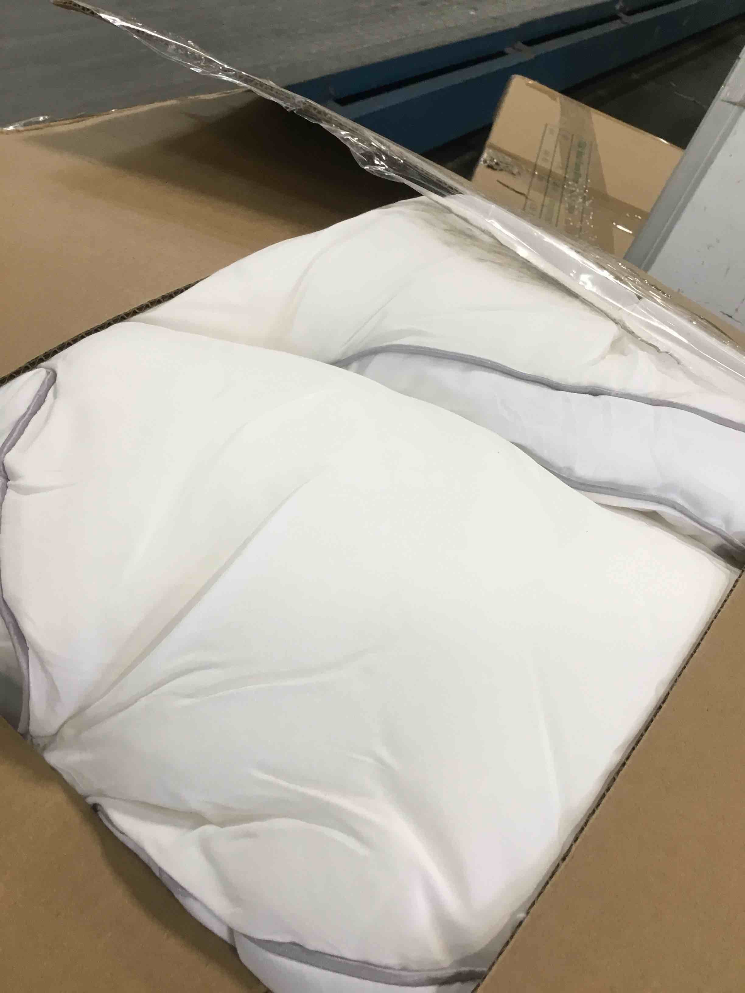 https://s3.amazonaws.com/lotting-images-prod/bidfta/RED6568296_1716319335878.jpeg