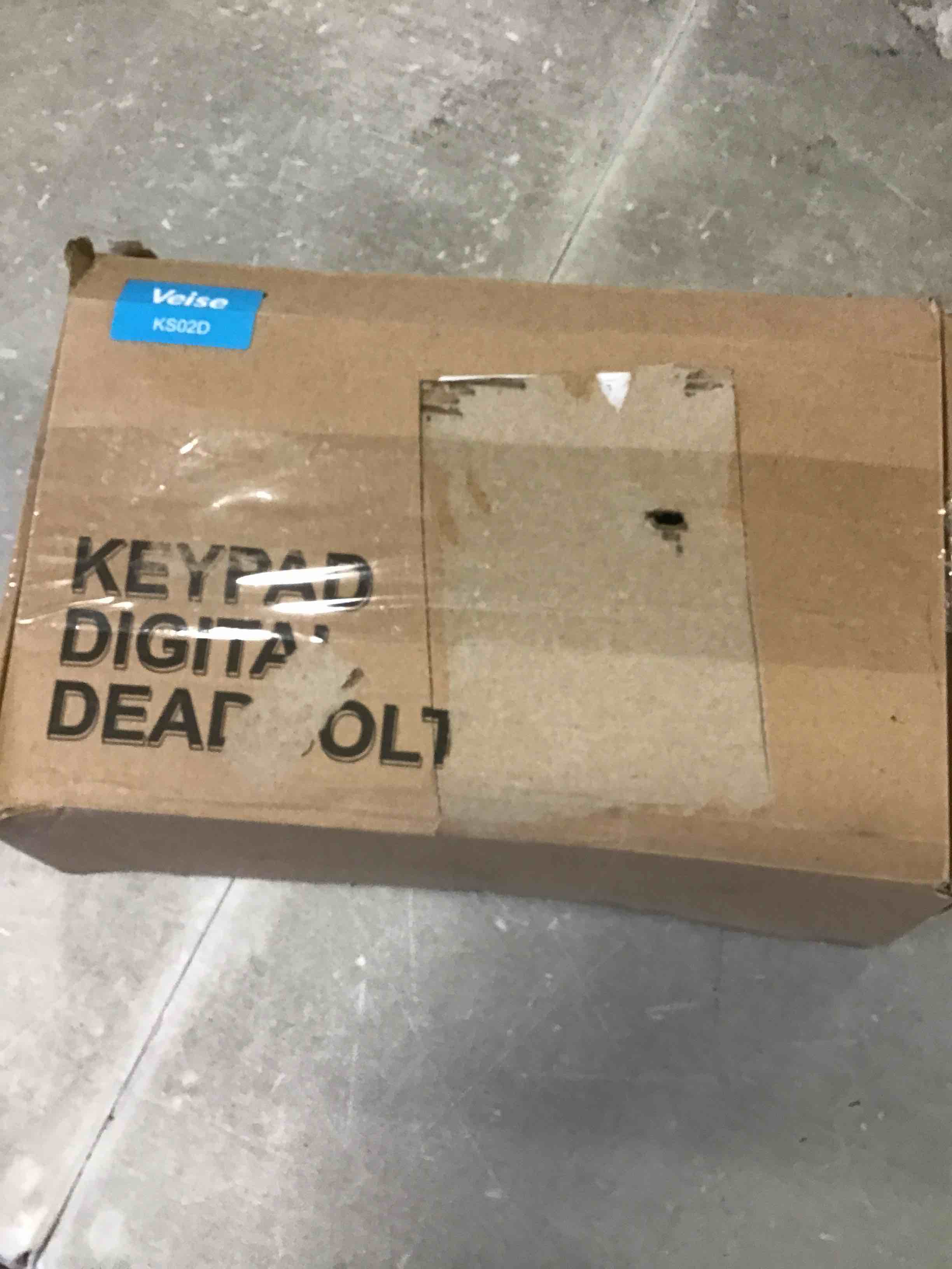 https://s3.amazonaws.com/lotting-images-prod/bidfta/RED6569187_1716921880270.jpeg