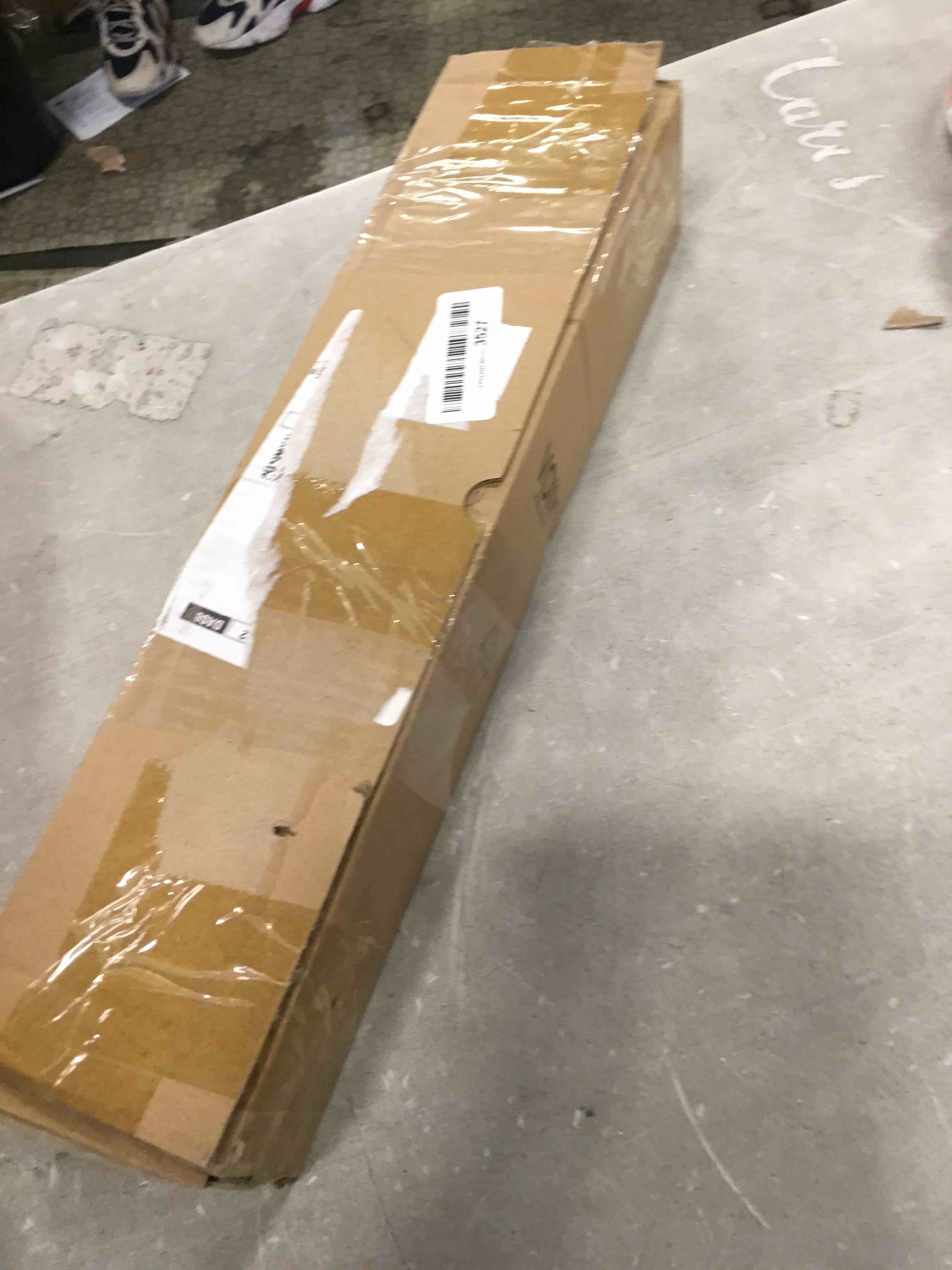 https://s3.amazonaws.com/lotting-images-prod/bidfta/RED6569418_1716998233250.jpeg