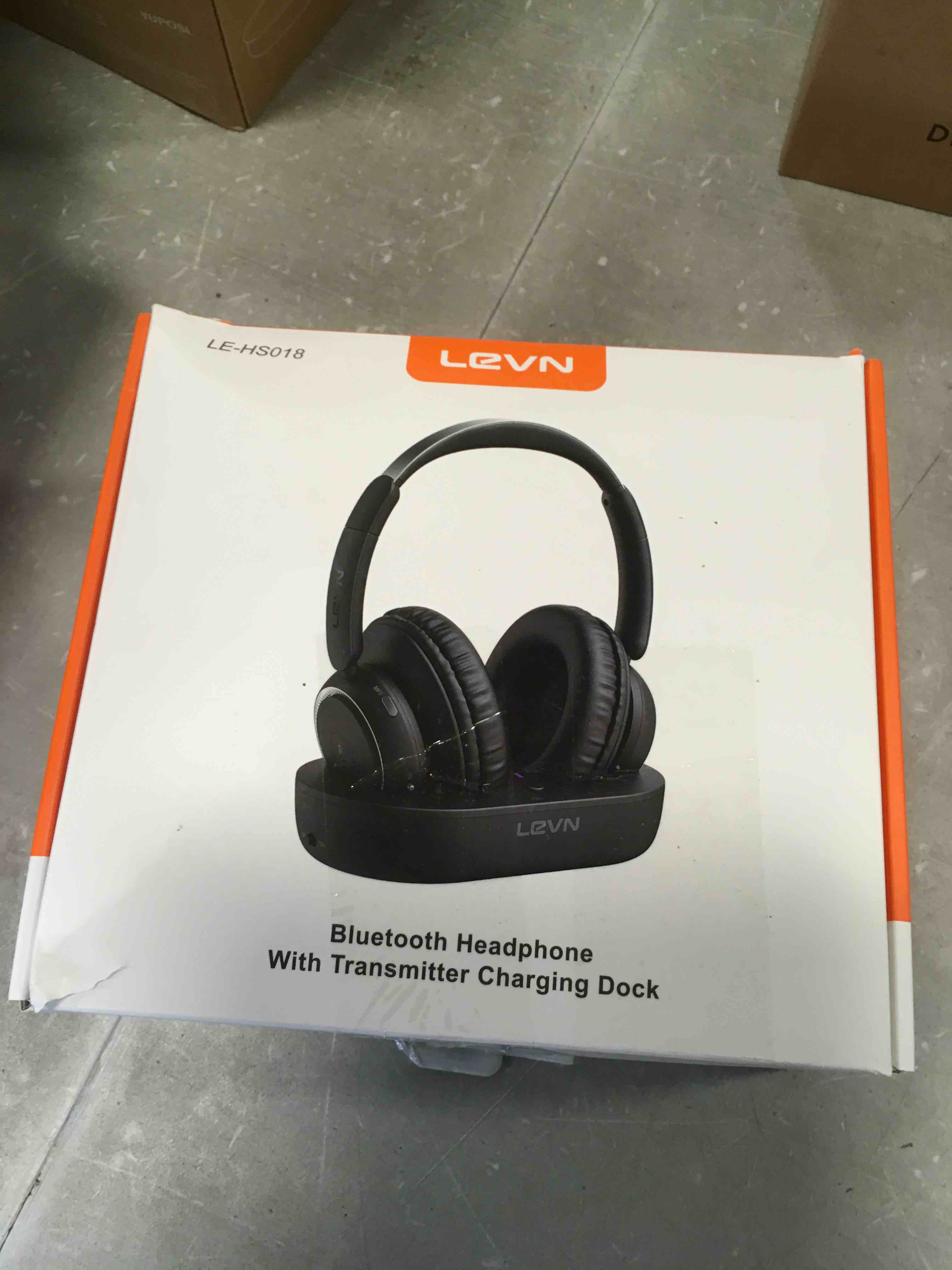 https://s3.amazonaws.com/lotting-images-prod/bidfta/RED6569425_1717000824549.jpeg