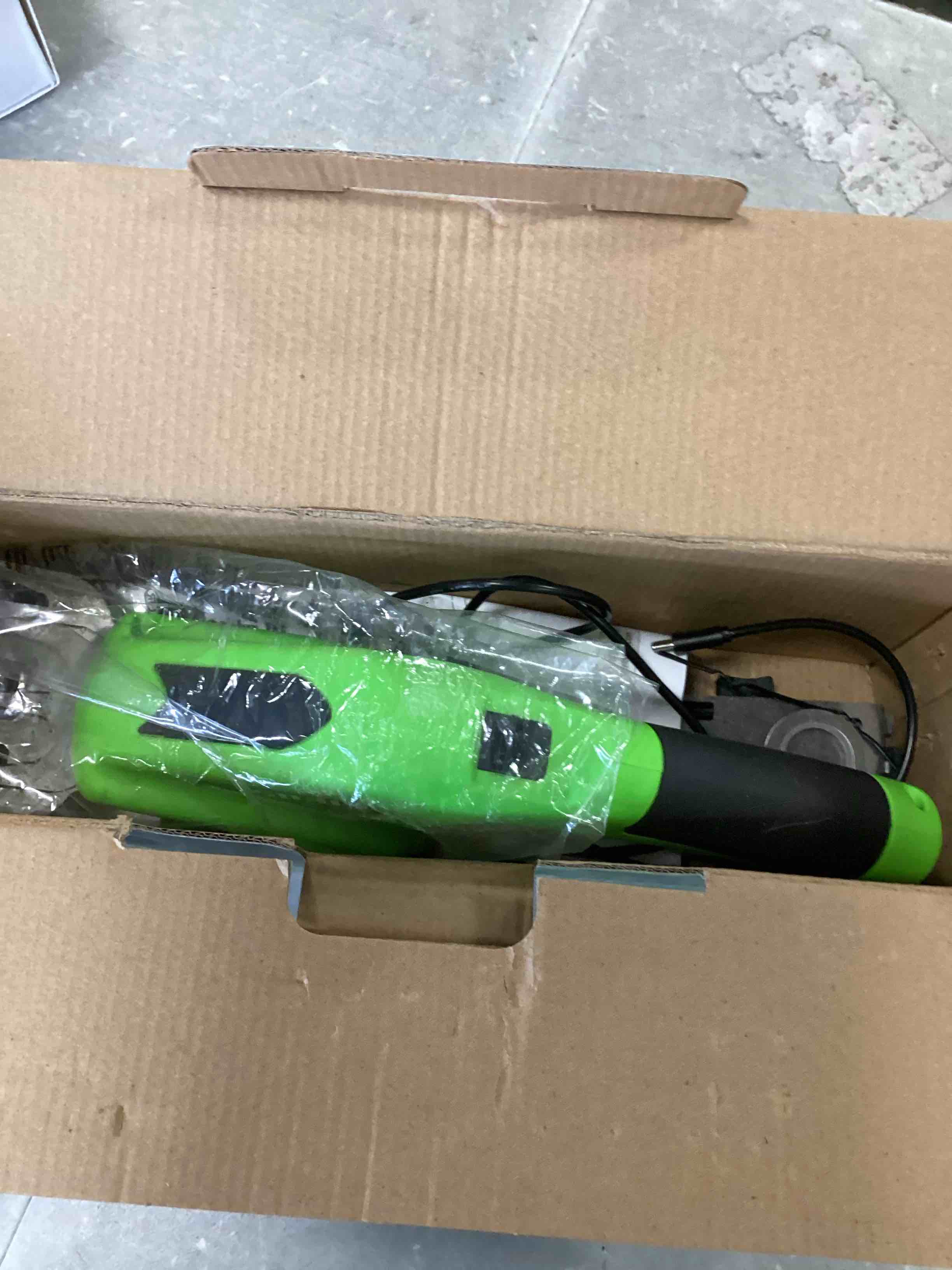 https://s3.amazonaws.com/lotting-images-prod/bidfta/RED6569514_1717008388661.jpeg